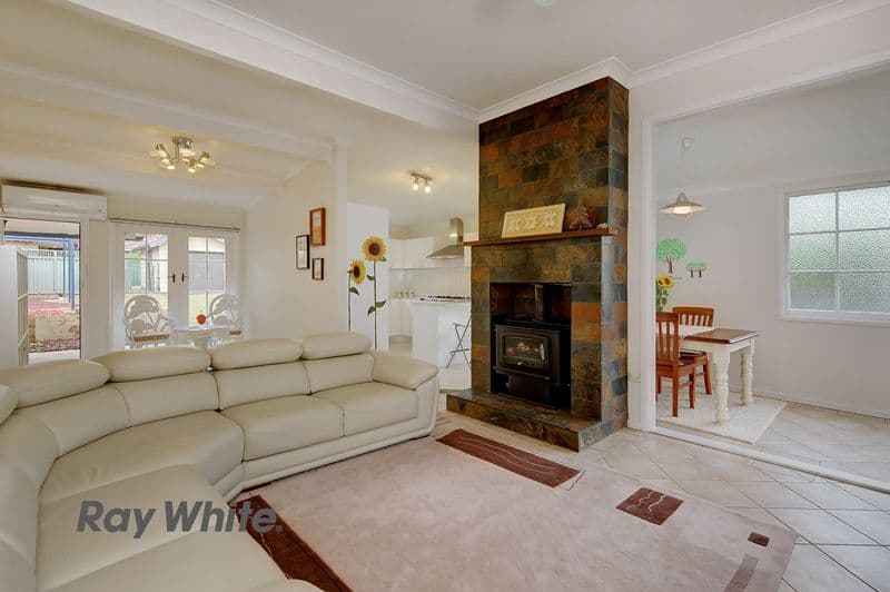 19 Wells Street, Thornleigh NSW 2120, Thornleigh - Thumbnail 2