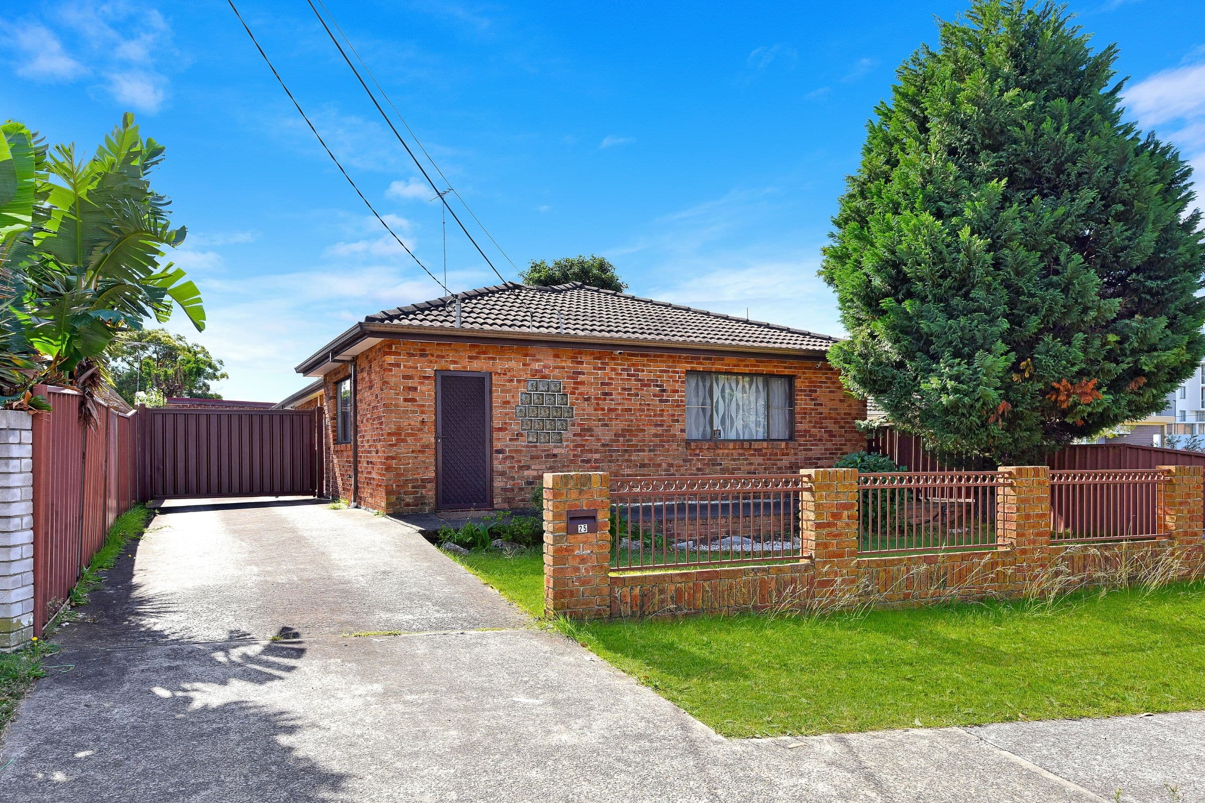 25 Grace Campbell Crescent, Hillsdale - Thumbnail 2