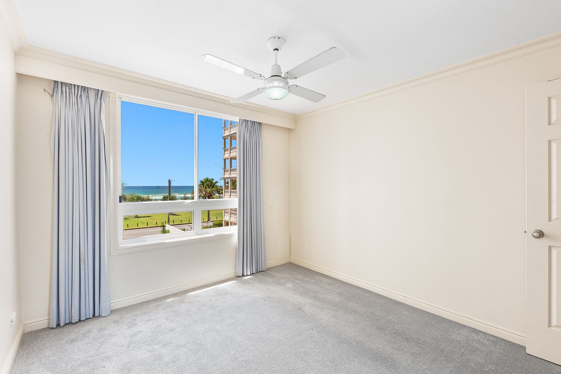 21 'La Grande' 122-130 Old Burleigh Road, Broadbeach QLD 4218, Broadbeach - Thumbnail 7