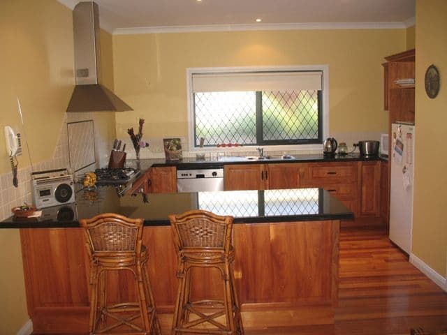 9 McVicar Street, KOROIT VIC 3282, Koroit - Thumbnail 5