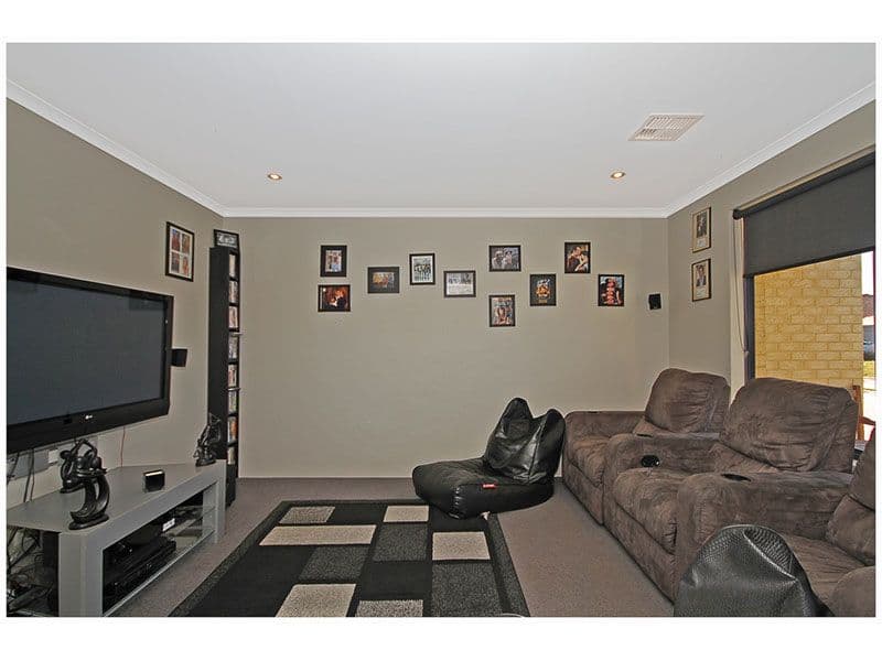 23 Cowra Turn, AVELEY WA 6069, Aveley - Thumbnail 4