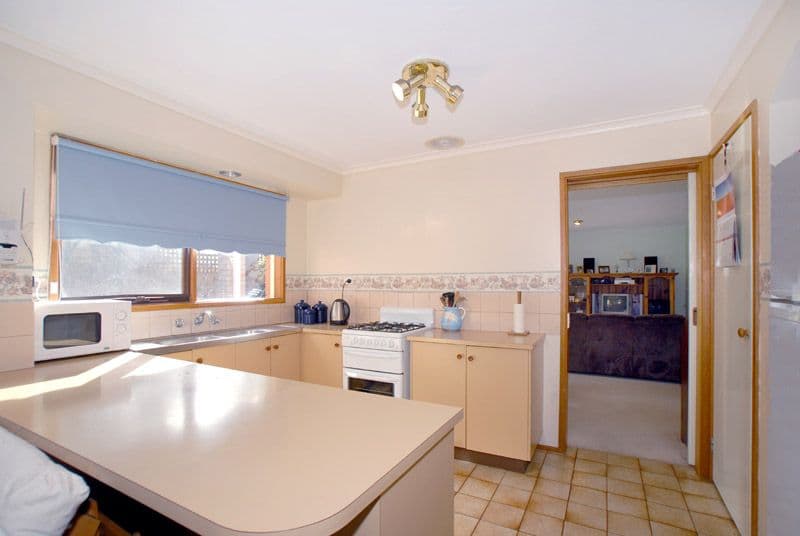 67 Beresford Drive, BORONIA VIC 3155, Boronia - Thumbnail 4