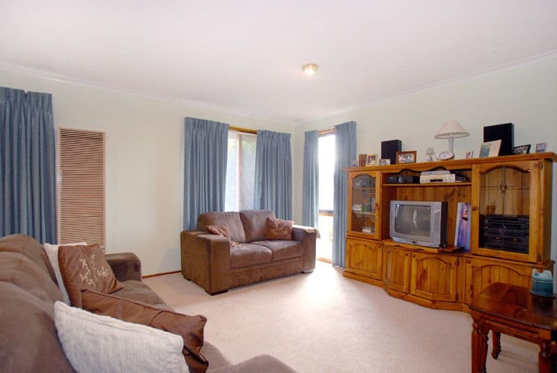 67 Beresford Drive, BORONIA VIC 3155, Boronia - Thumbnail 5