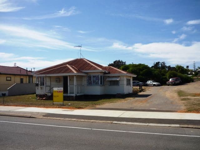 235 Durlacher Street, GERALDTON WA 6530, Geraldton - Thumbnail 2