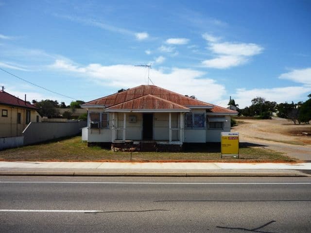 235 Durlacher Street, GERALDTON WA 6530, Geraldton - Thumbnail 3