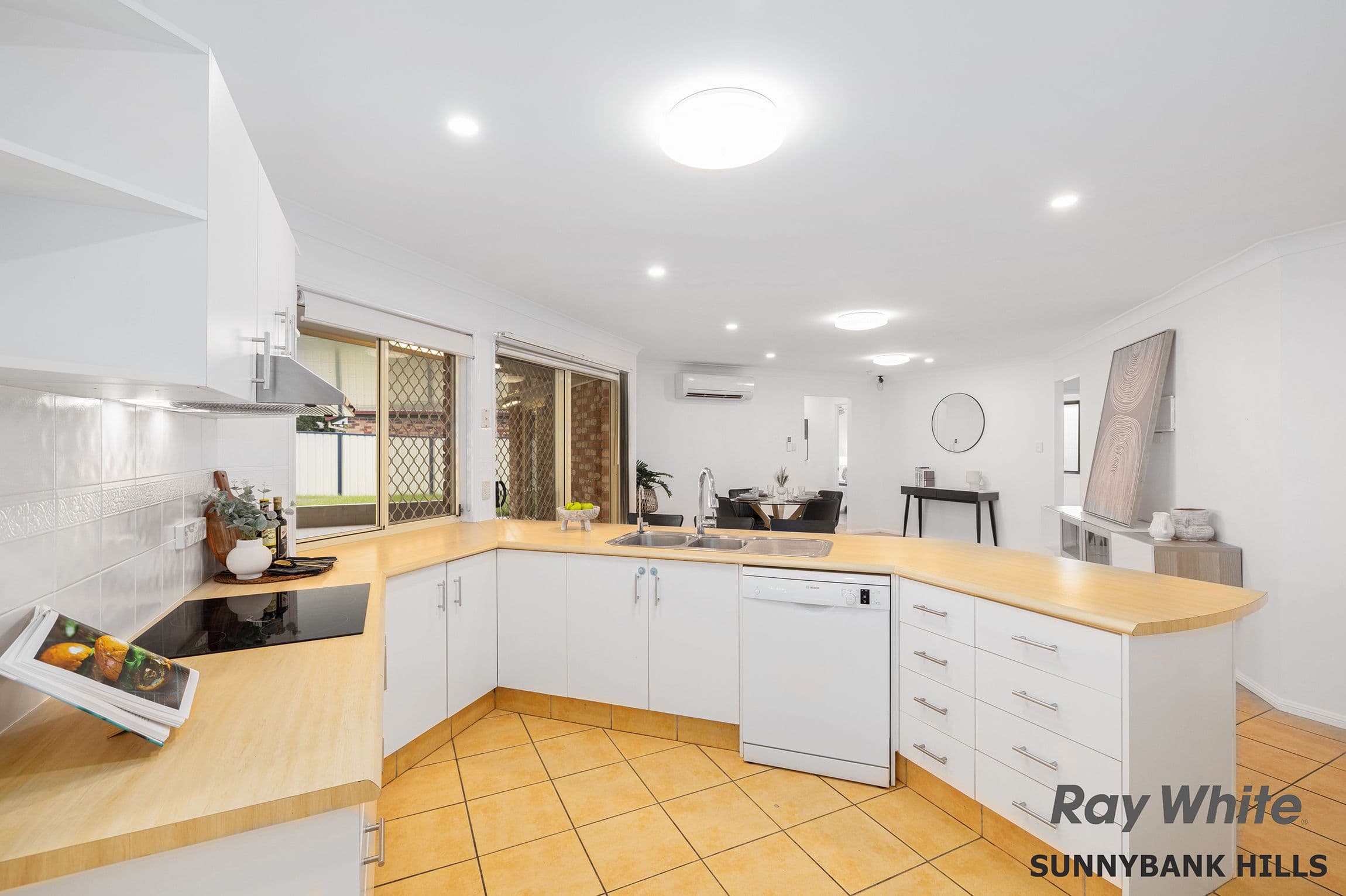56 Oxford Parade, Forest Lake QLD 4078, Forest Lake - Thumbnail 5