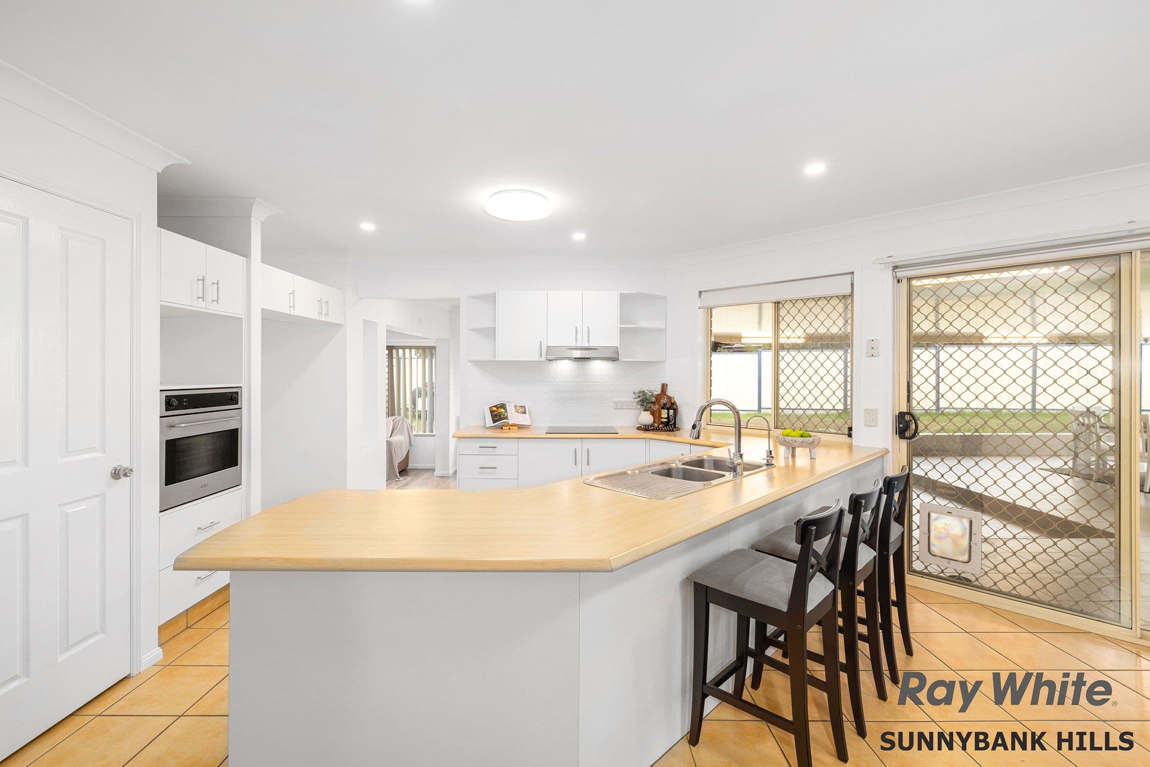 56 Oxford Parade, Forest Lake QLD 4078, Forest Lake - Thumbnail 6