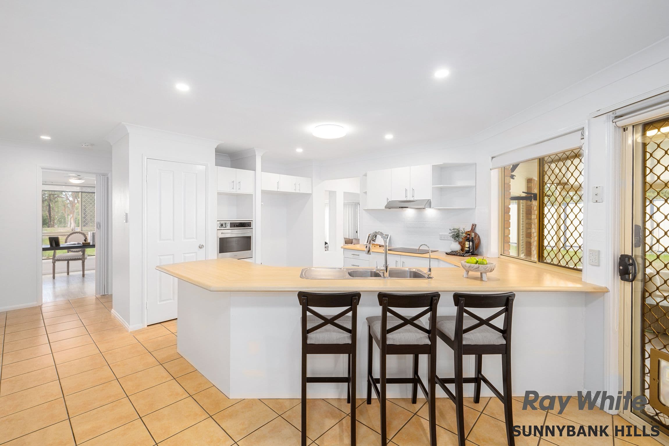 56 Oxford Parade, Forest Lake QLD 4078, Forest Lake - Thumbnail 7