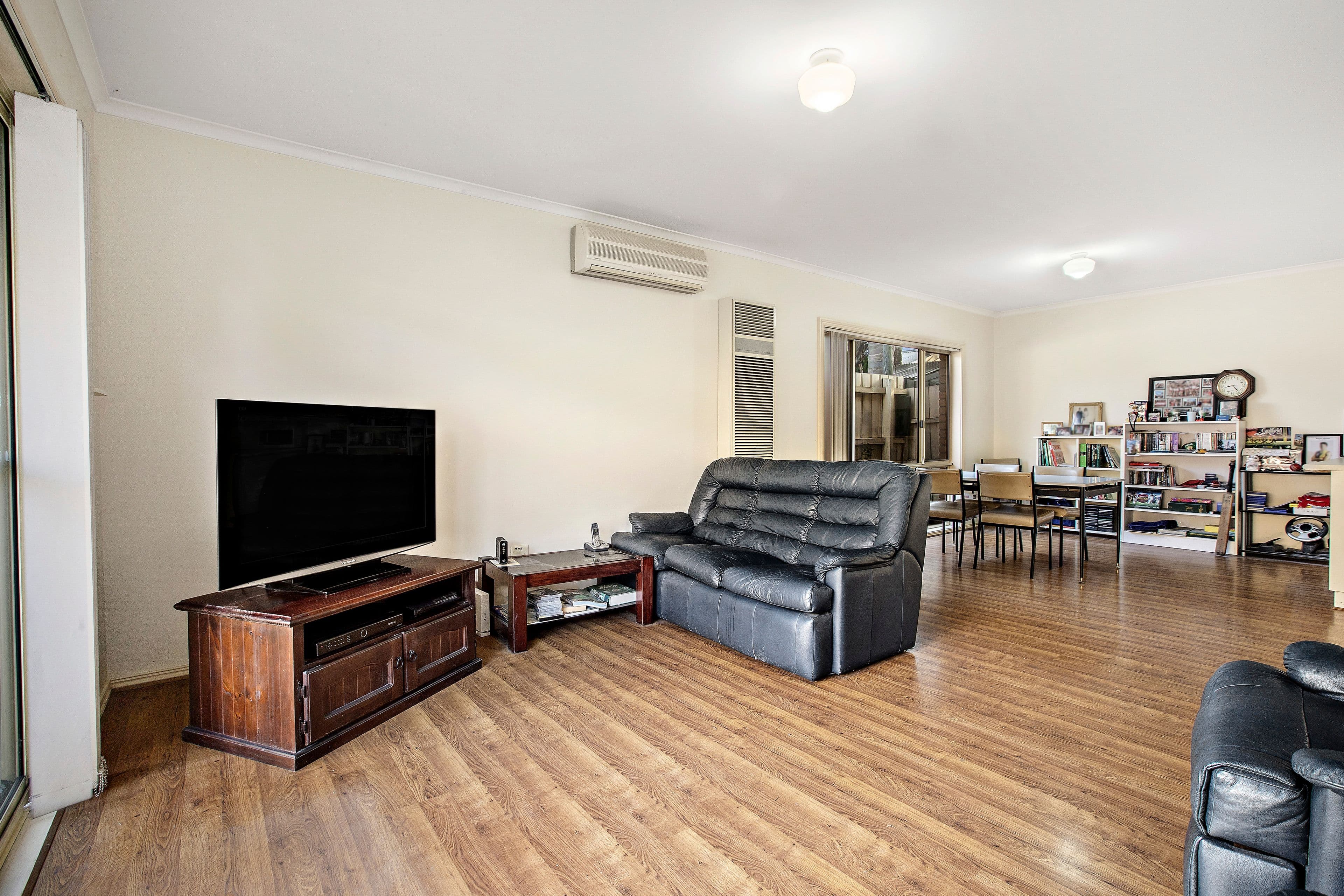 17-19 Hilda Street, Cheltenham VIC 3192, Cheltenham - Thumbnail 2