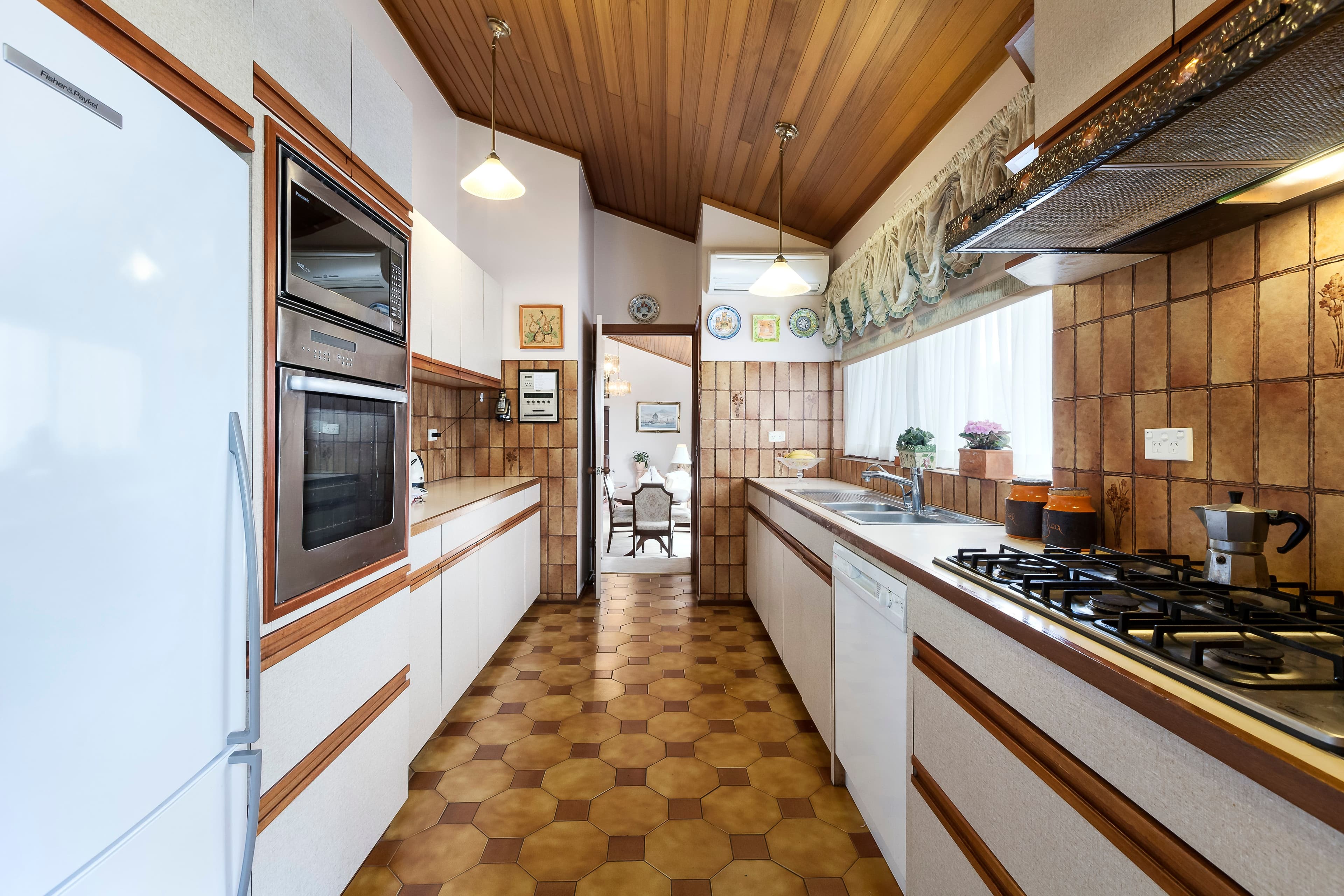 13 Classic Court, Oakleigh VIC 3166, Oakleigh - Thumbnail 4