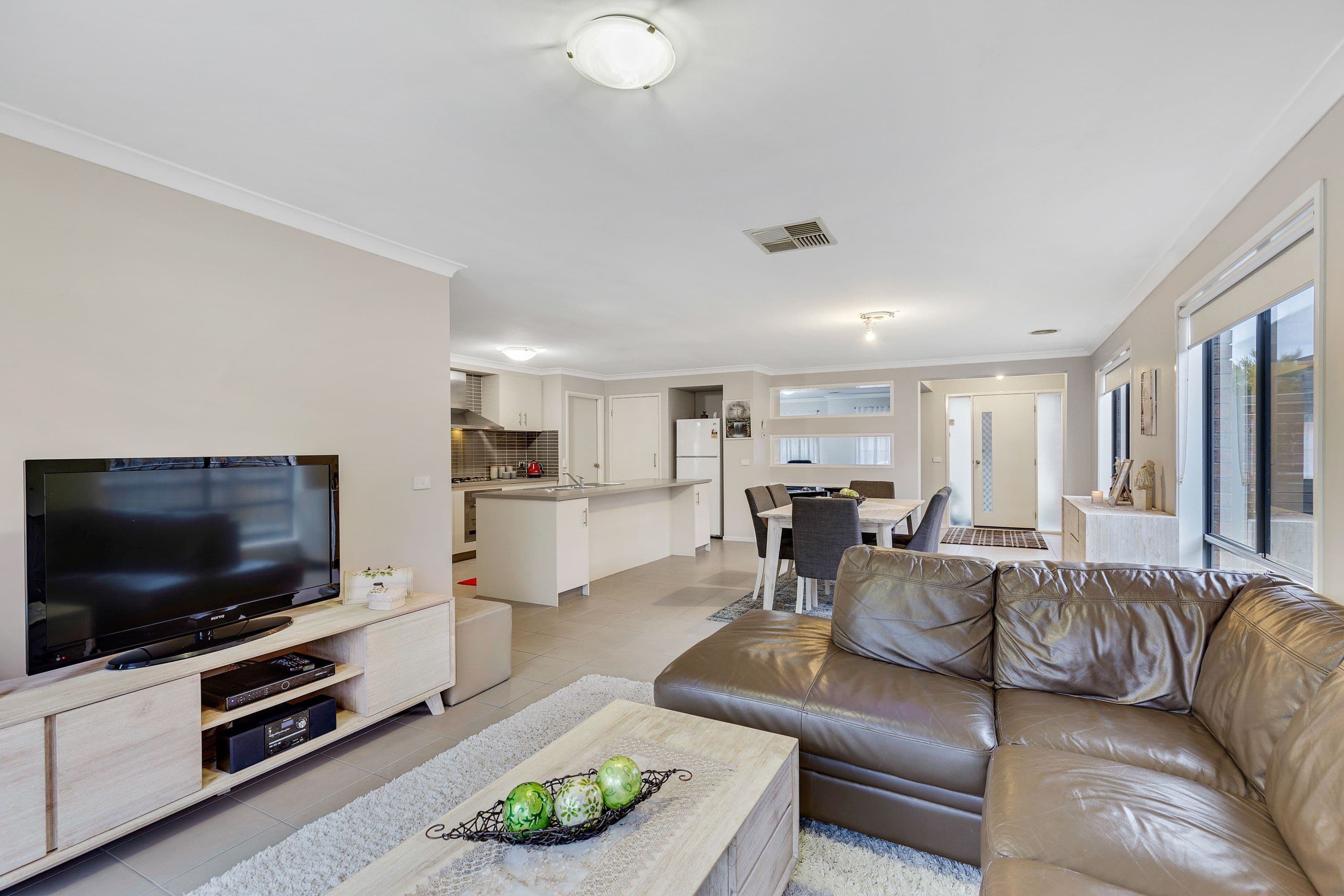 9 Kareelah Link, South Morang VIC 3752, South Morang - Thumbnail 5