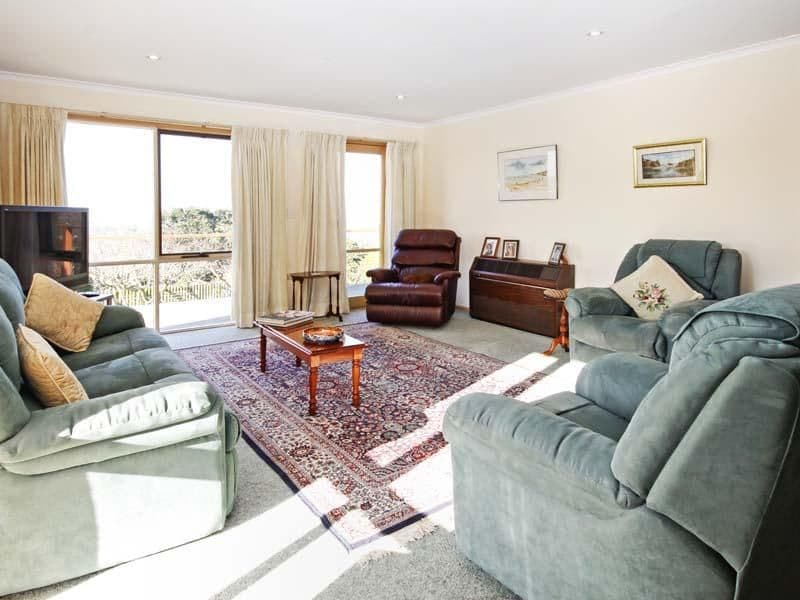 61 Culzean Cresent, HIGHTON VIC 3216, Highton - Thumbnail 3