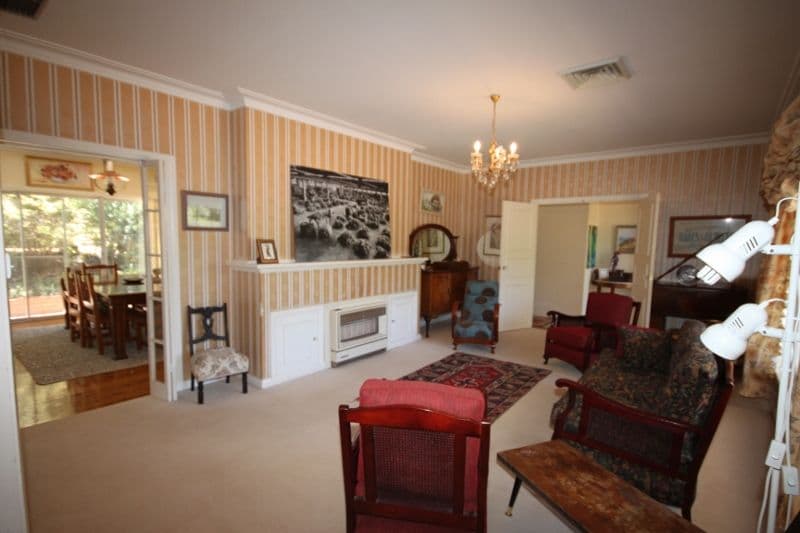11 Myrene Avenue, TAMWORTH NSW 2340, Tamworth - Thumbnail 3