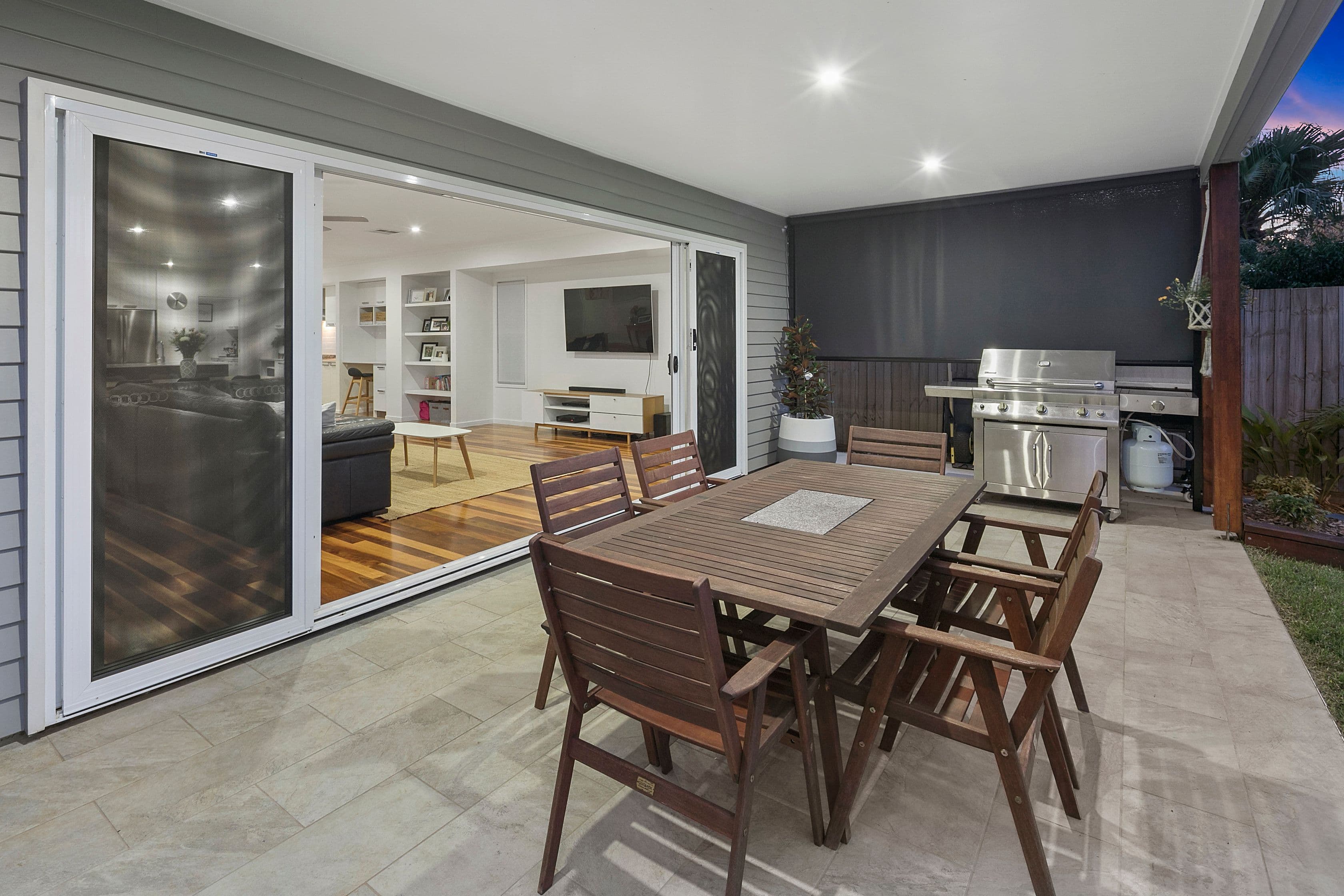 12 Edith Street, Wellington Point QLD 4160, Wellington Point - Thumbnail 2
