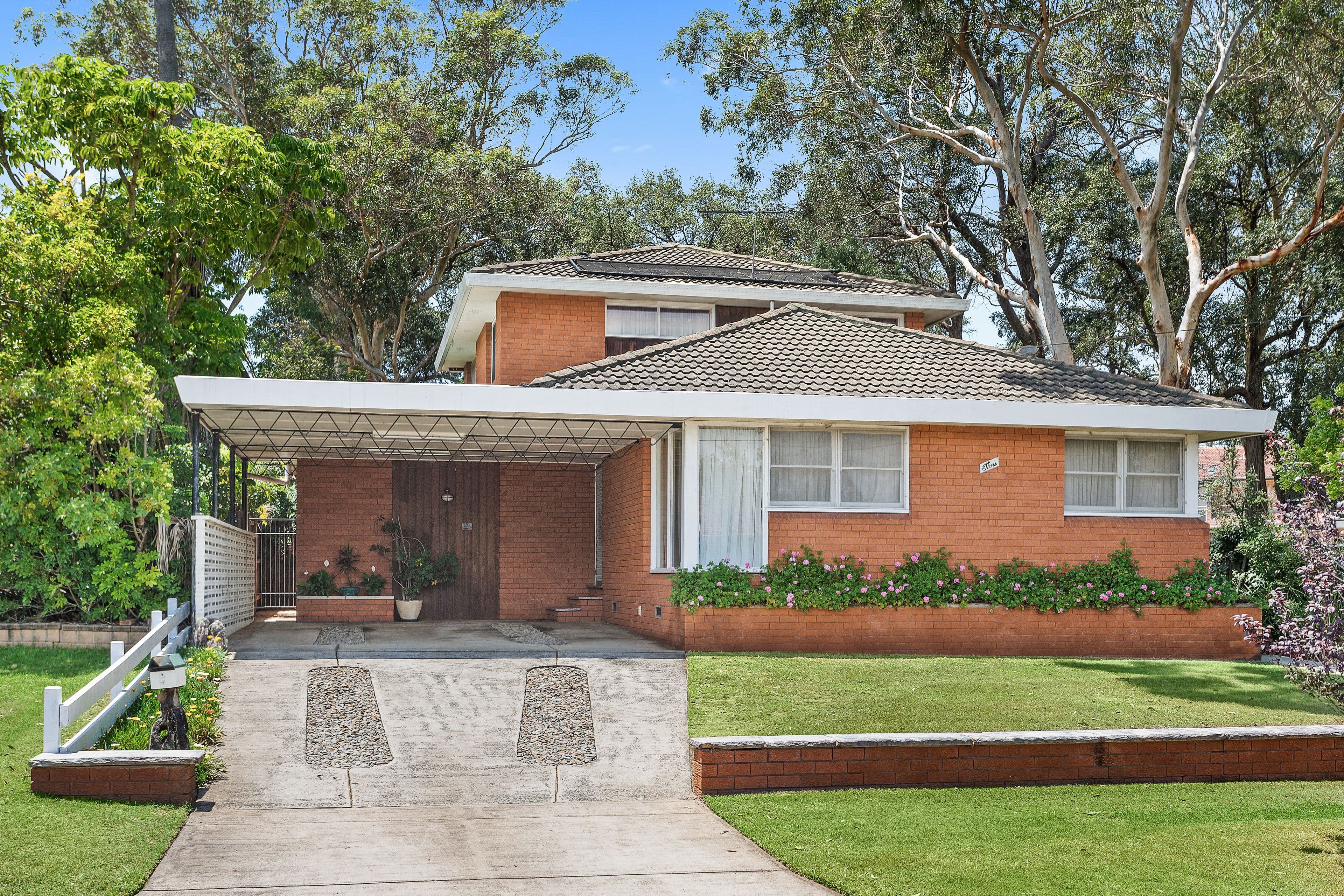 3 Denise Crescent, Peakhurst NSW 2210, Peakhurst - Image 1