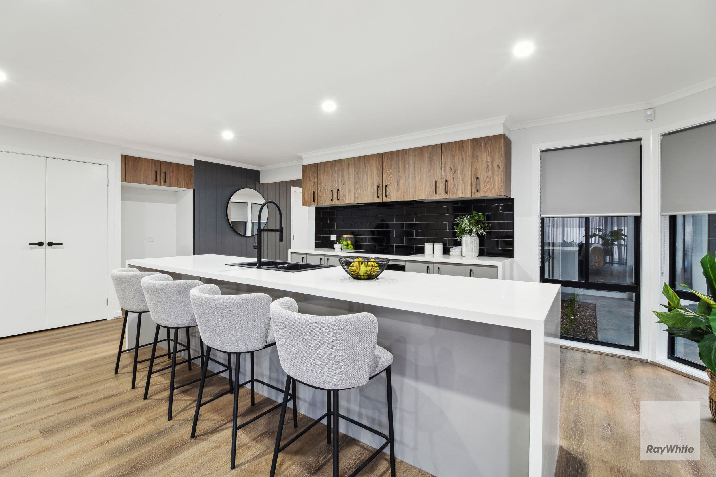 30 Glenelg Boulevard, Taylors Hill VIC 3037, Taylors Hill - Thumbnail 6