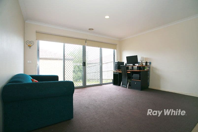 104 Majestic Boulevard, CRANBOURNE VIC 3977, Cranbourne - Thumbnail 5