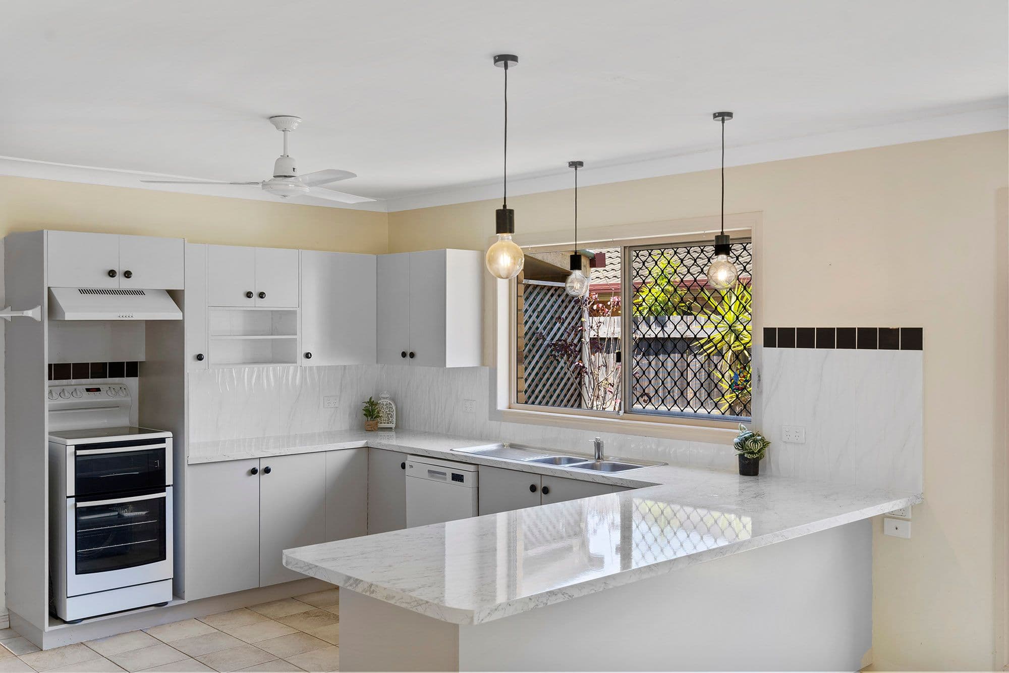 21 Ferrari Street, Lawnton QLD 4501, Lawnton - Thumbnail 4