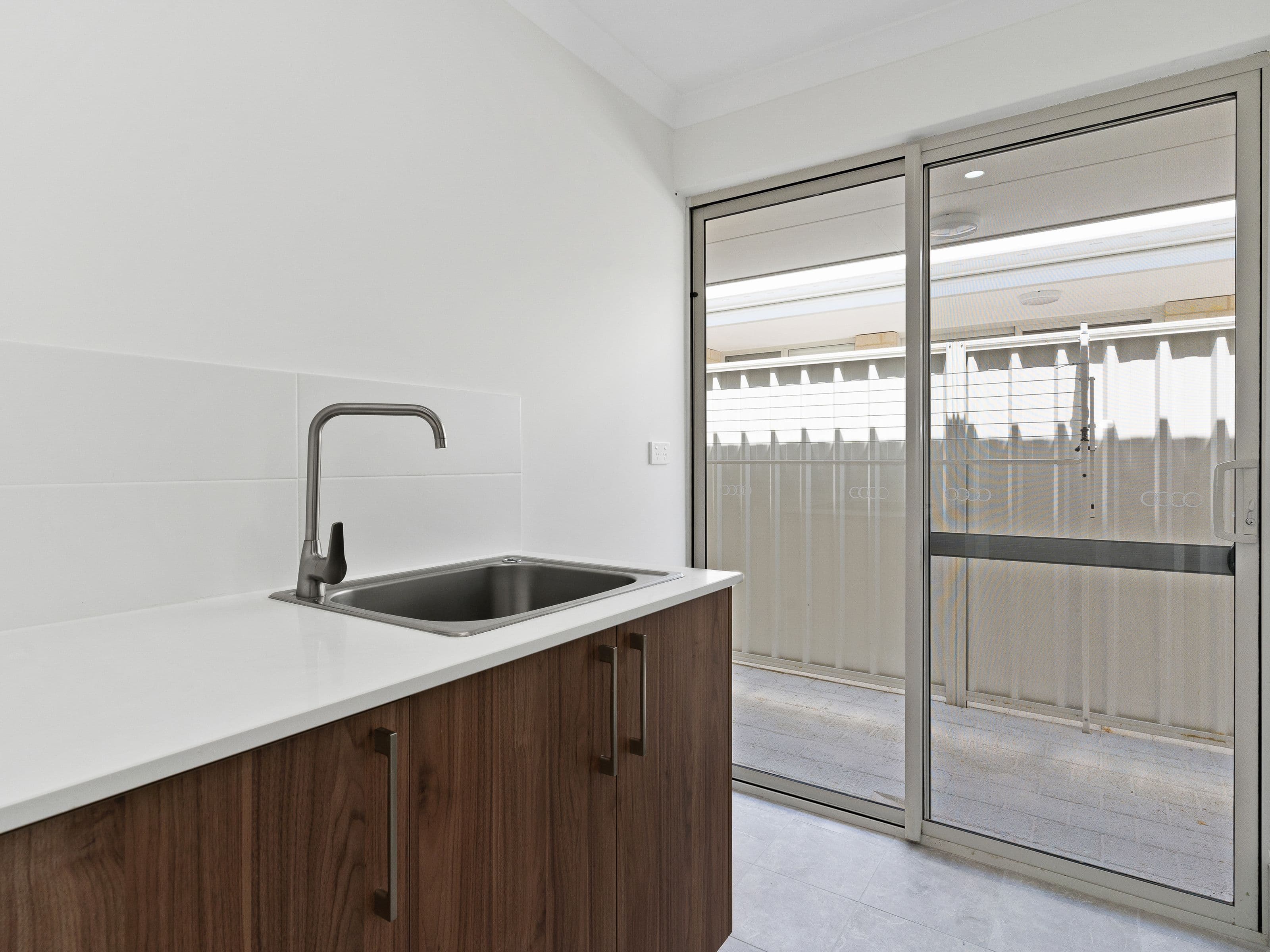 28B Russell Street, East Cannington WA 6107, East Cannington - Thumbnail 8