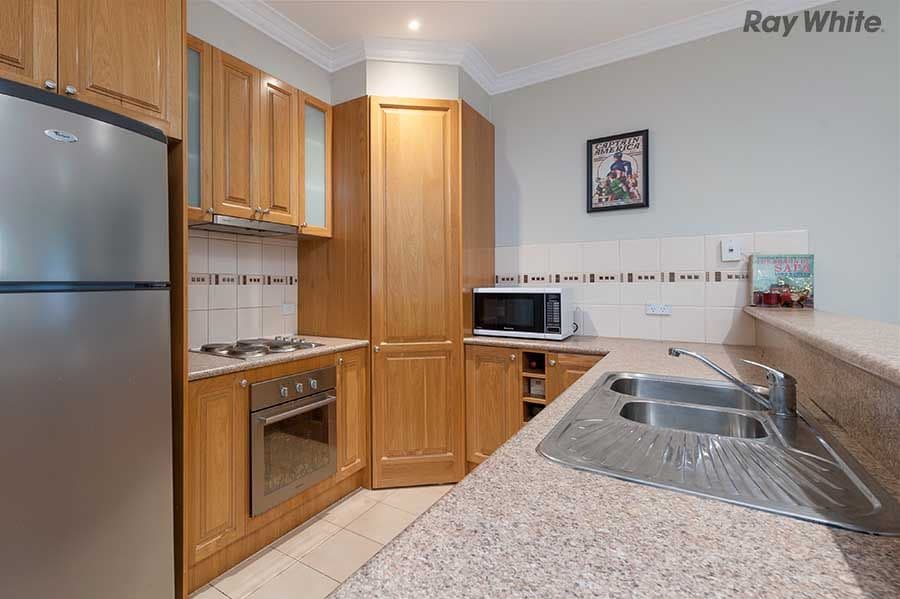 6 Lorraine Court, Hillside VIC 3037, Hillside - Thumbnail 4