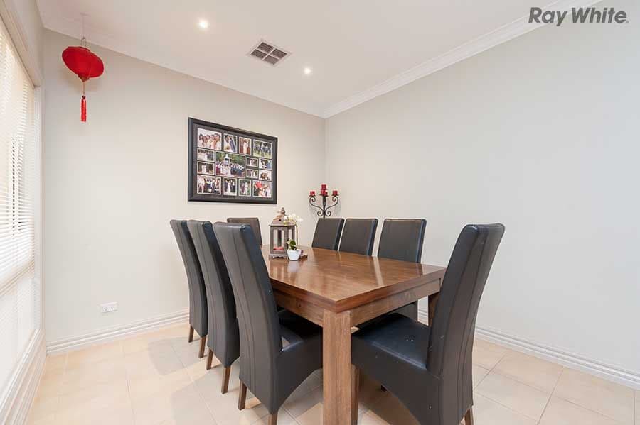 6 Lorraine Court, Hillside VIC 3037, Hillside - Thumbnail 5