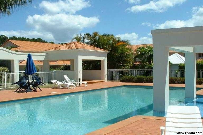60 Caseys Road, HOPE ISLAND QLD 4212, Hope Island - Thumbnail 2