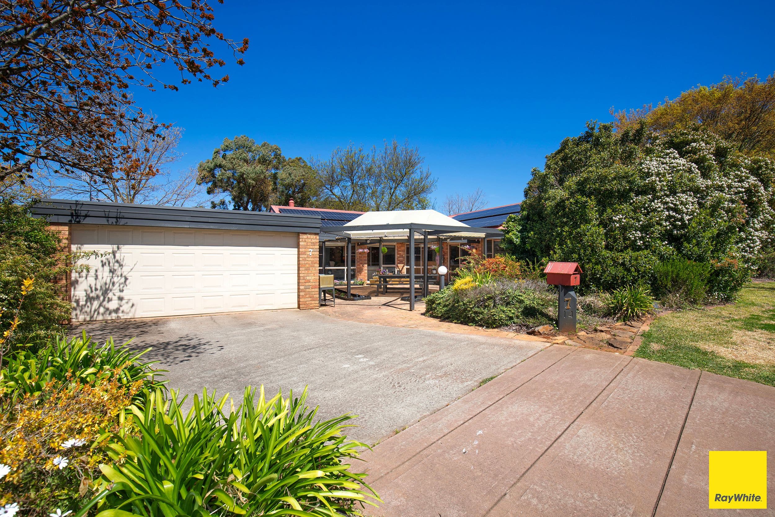 7 Napier Court, Armidale NSW 2350, Armidale - Thumbnail 2