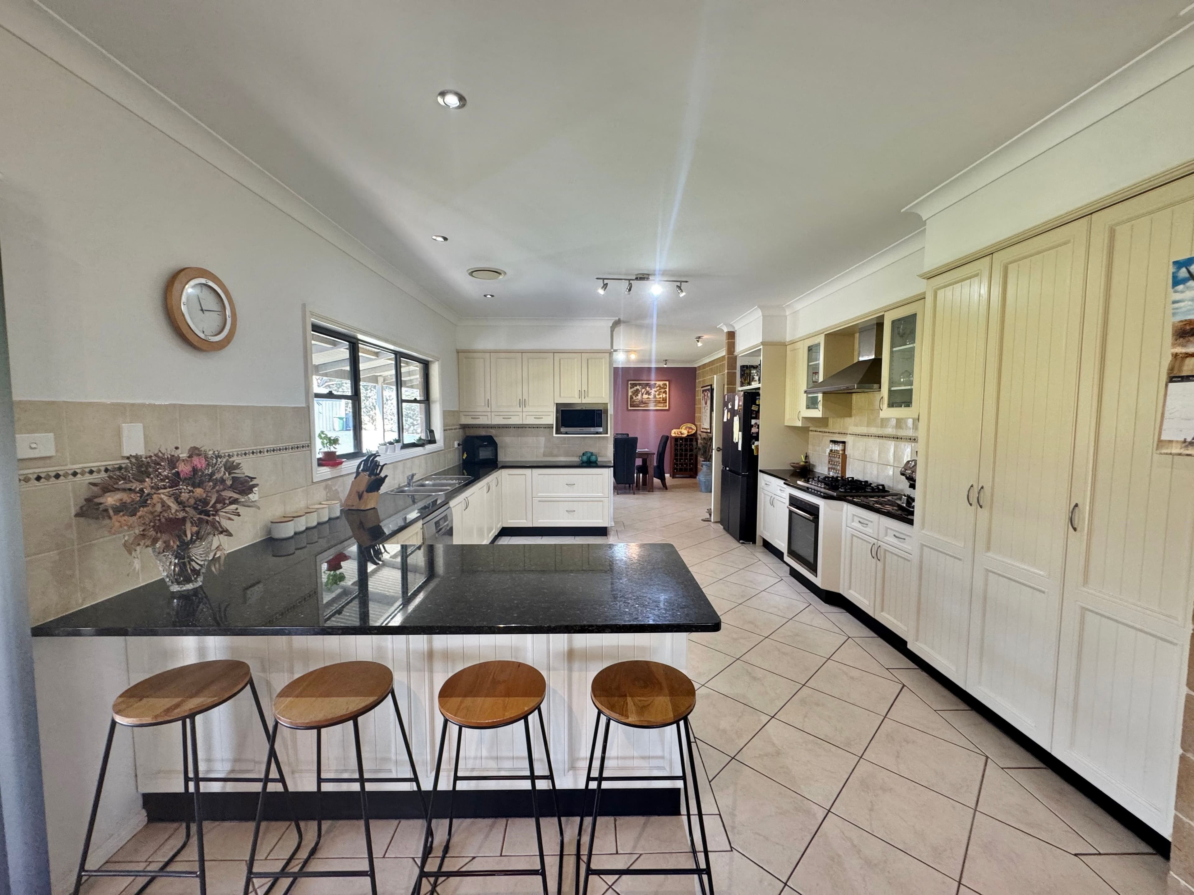 210 Bashams Lane, Young NSW 2594, Young - Thumbnail 4