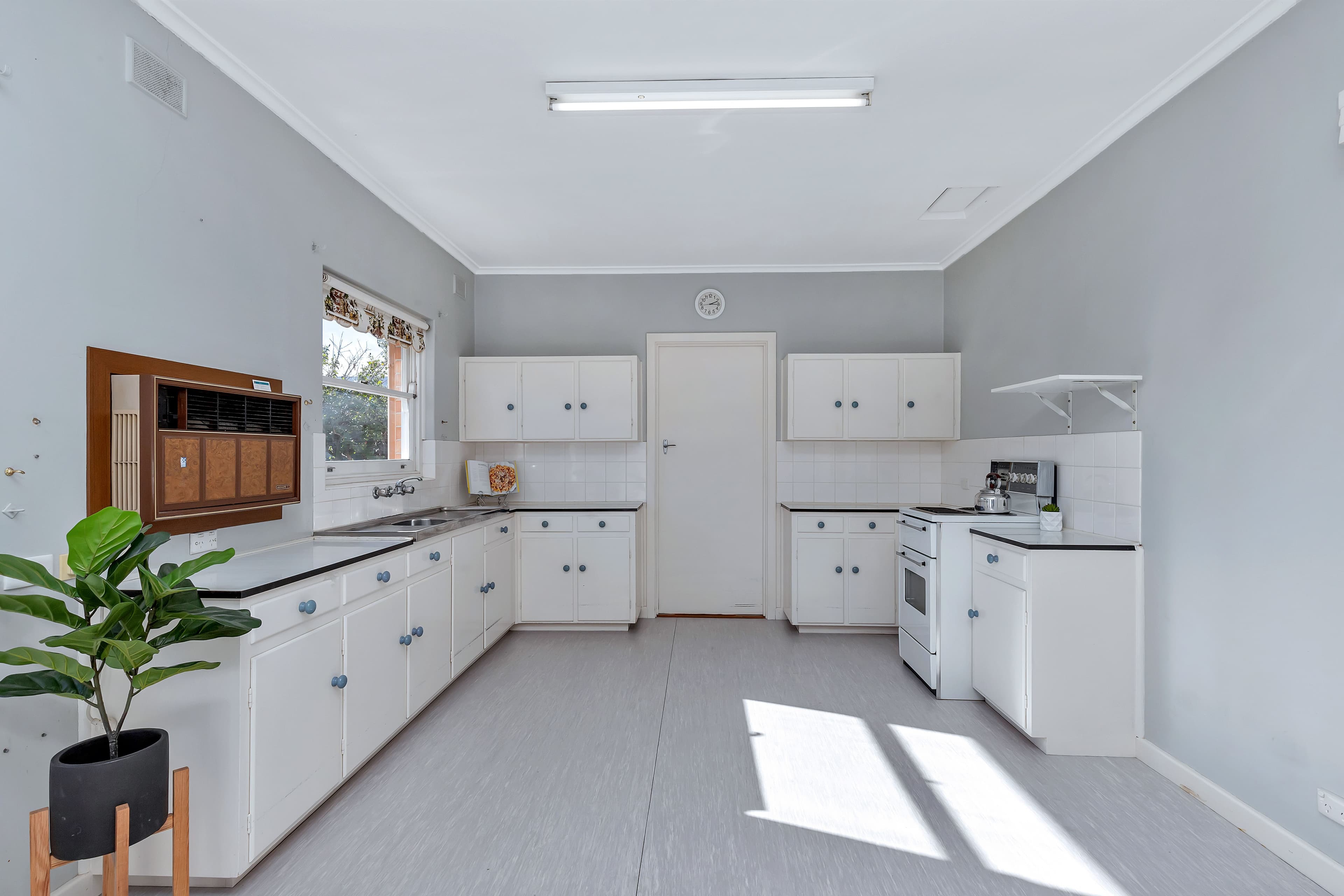 9 Cambridge Avenue, West Beach SA 5024, West Beach - Thumbnail 7