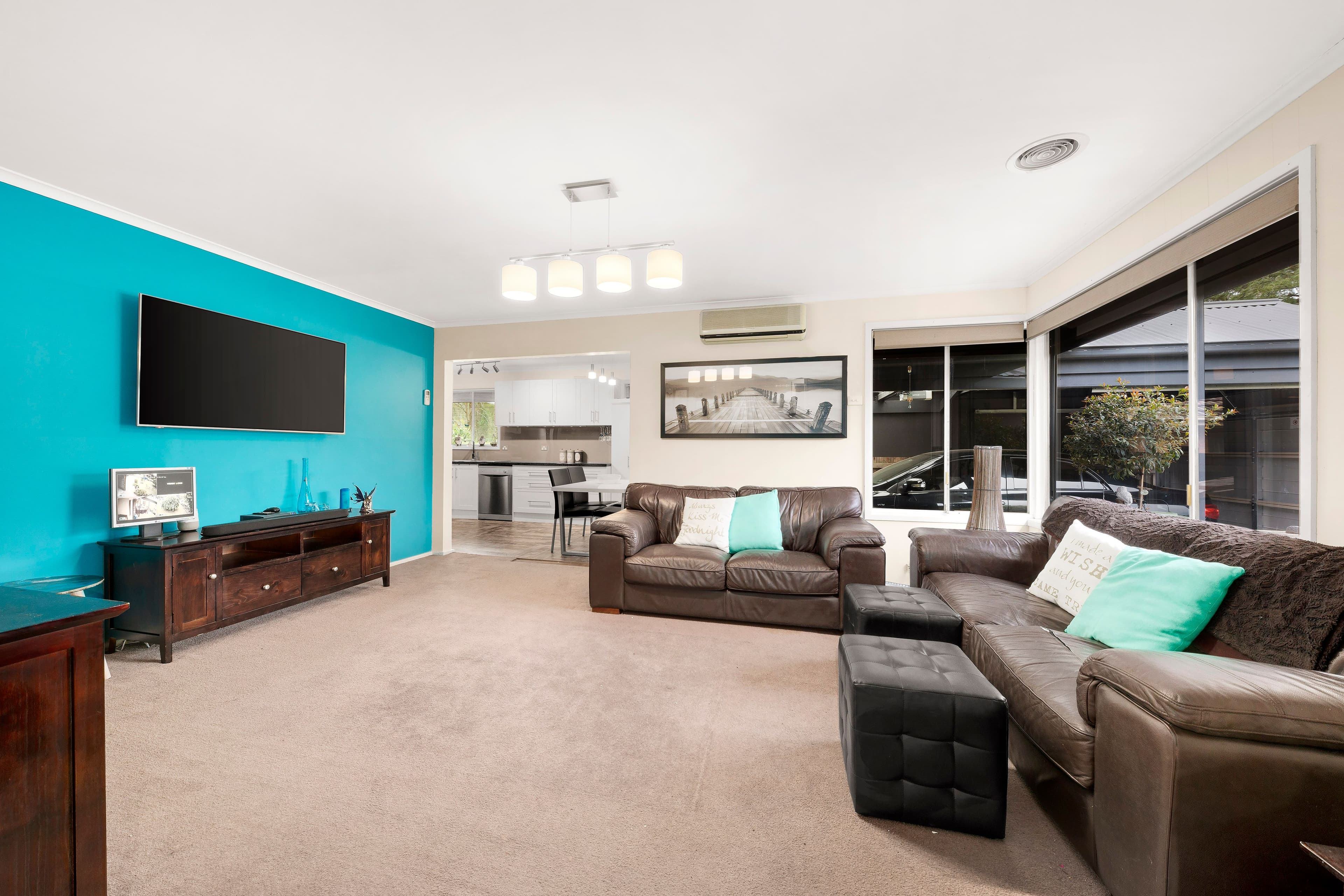 66 Greenslopes Drive, Mooroolbark VIC 3138, Mooroolbark - Thumbnail 2