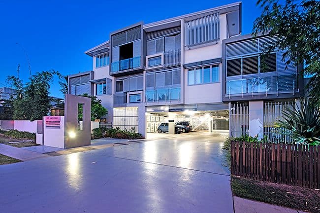 425 Hawthorne Road, BULIMBA QLD 4171, Bulimba - Image 1