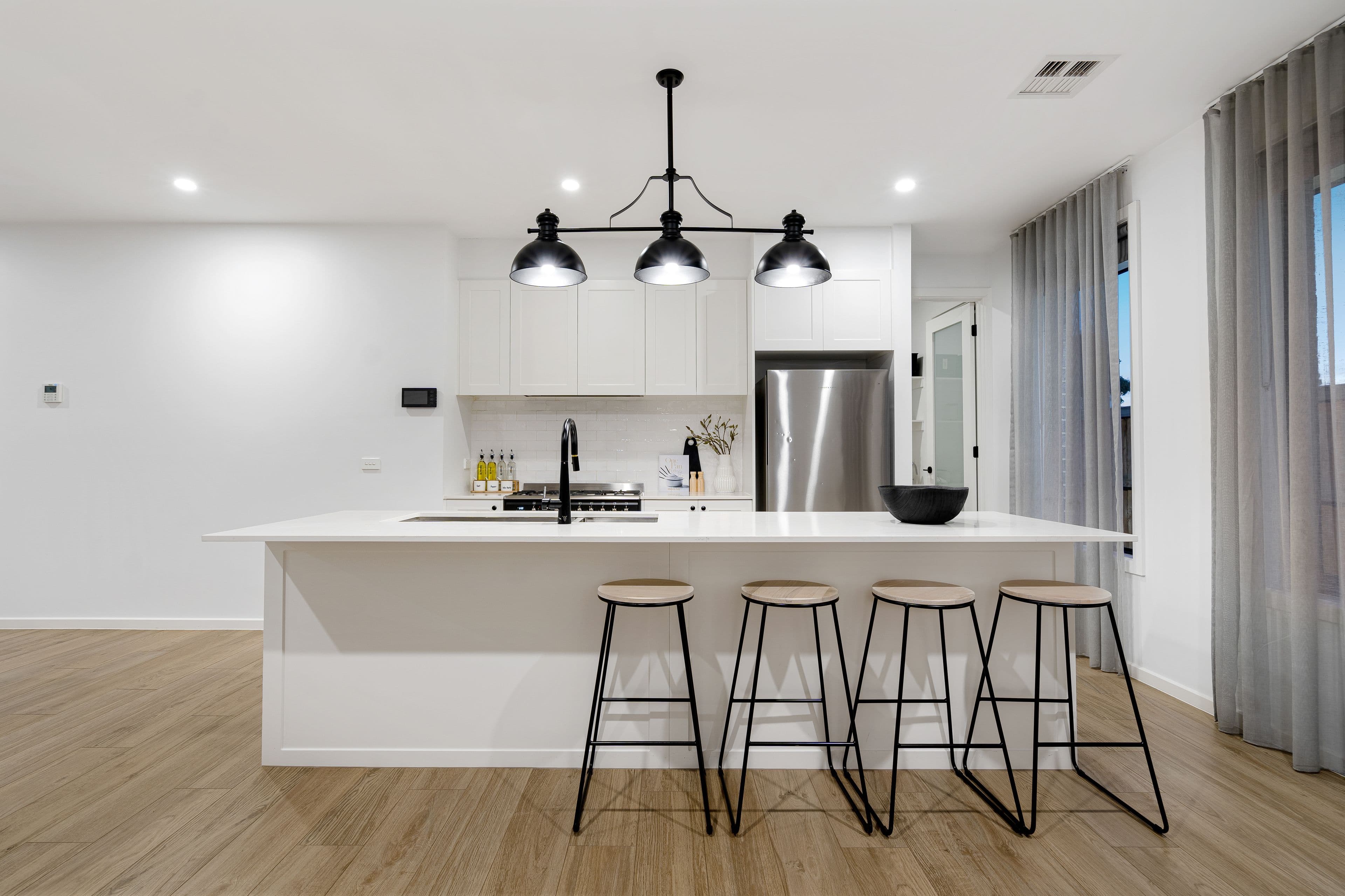 140 Pioneer Drive, AINTREE VIC 3336, Aintree - Thumbnail 2