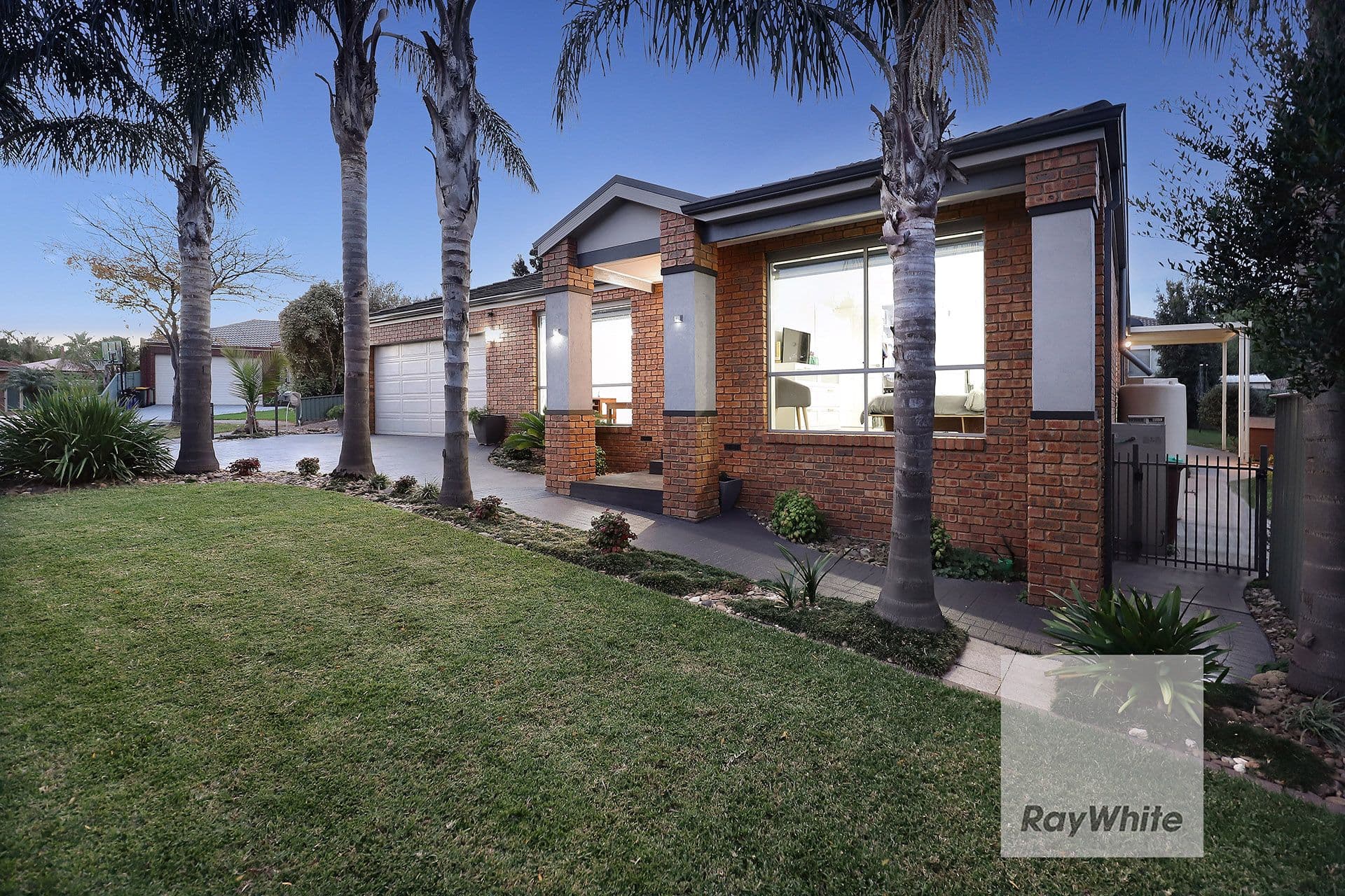 19 Willowbank Way, Attwood VIC 3049, Attwood - Thumbnail 2