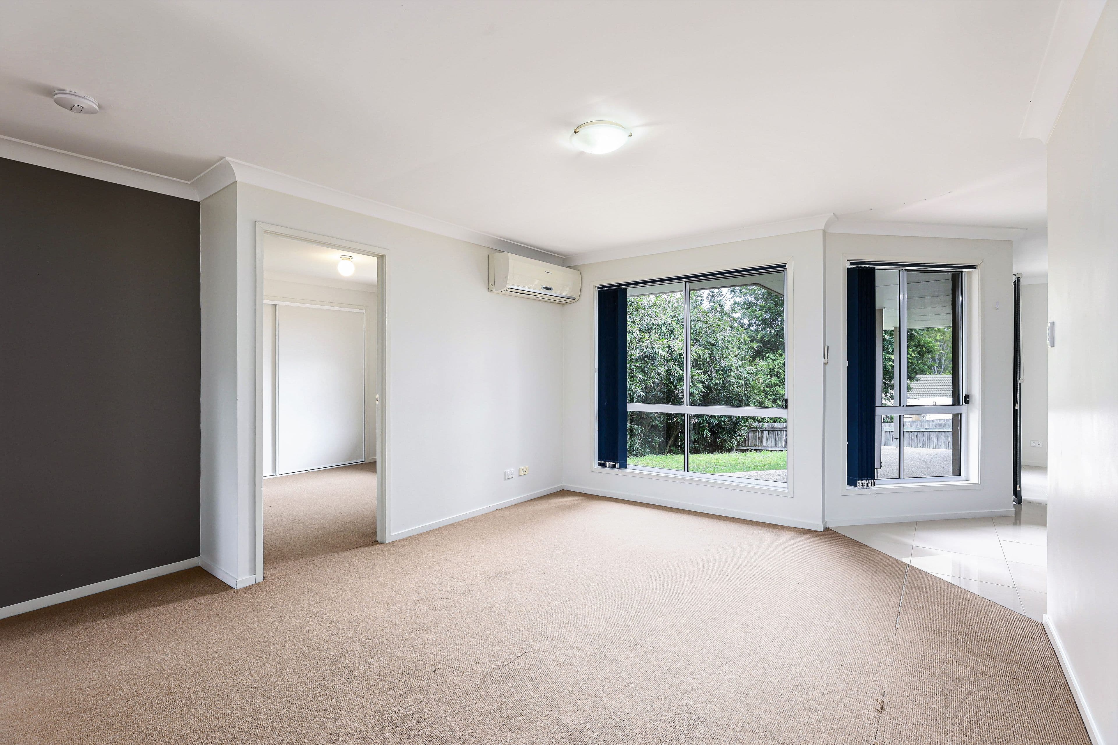 49 Skinner Crescent, Silkstone QLD 4304, Silkstone - Thumbnail 4