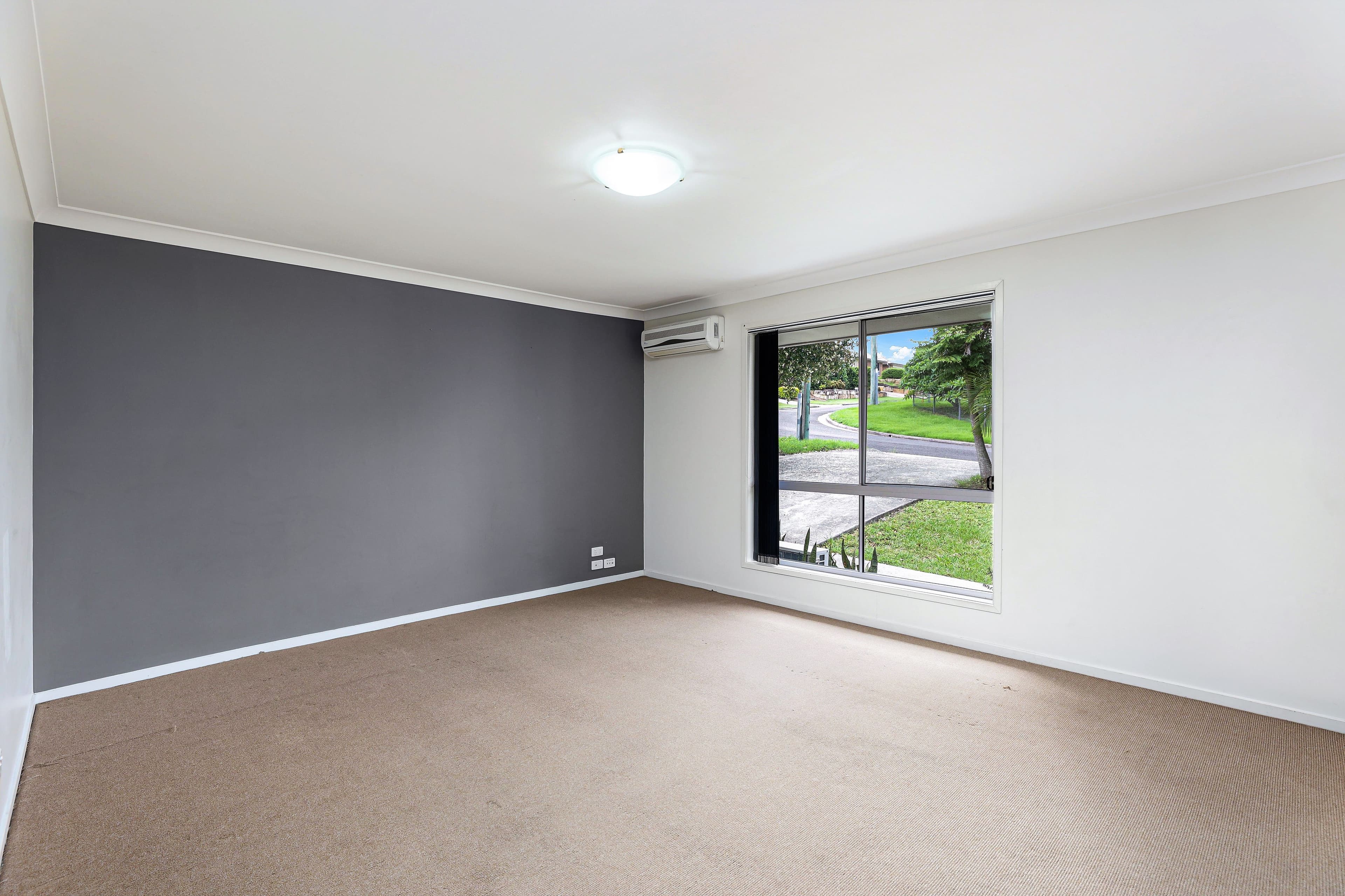 49 Skinner Crescent, Silkstone QLD 4304, Silkstone - Thumbnail 5