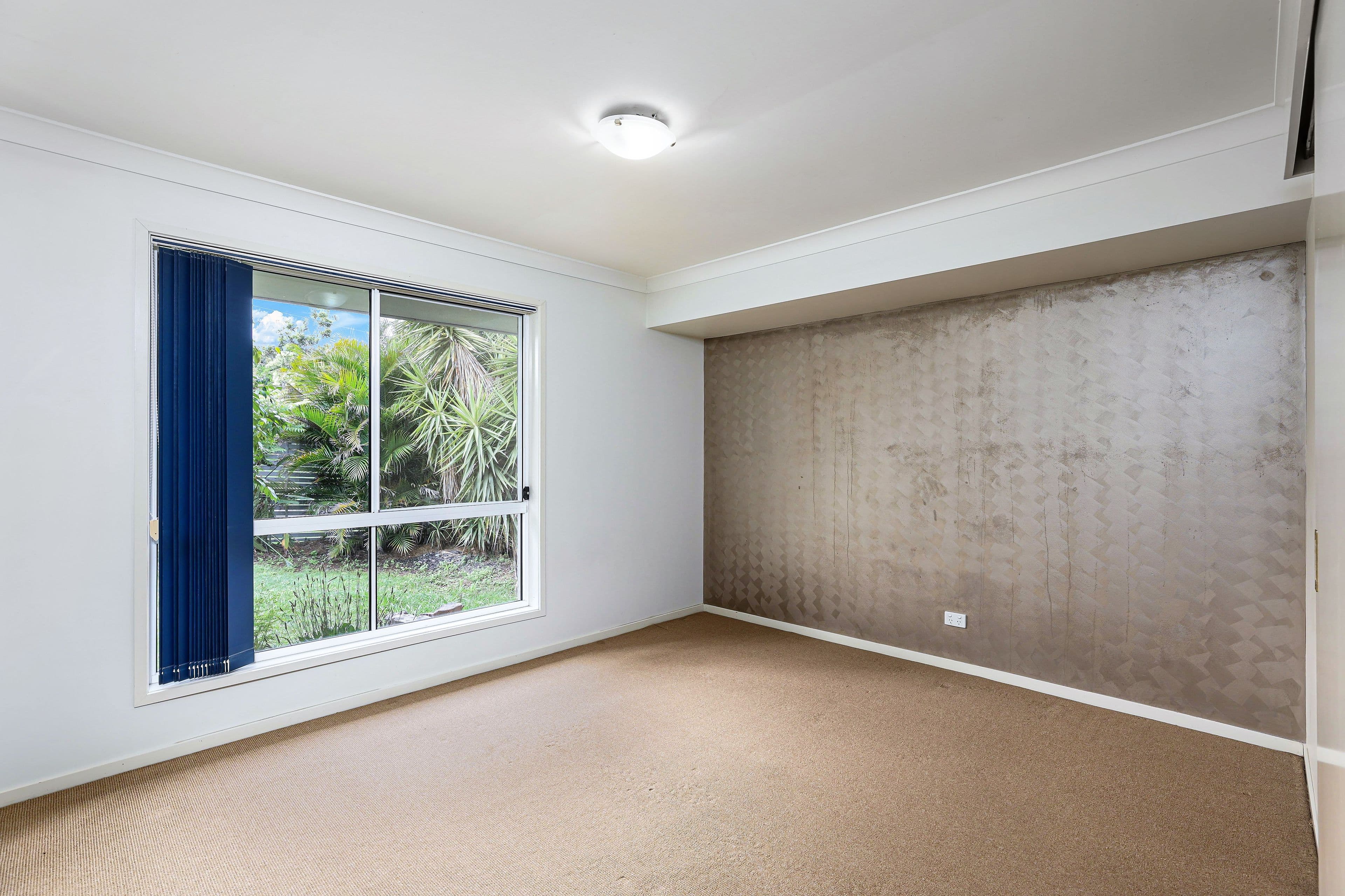 49 Skinner Crescent, Silkstone QLD 4304, Silkstone - Thumbnail 7