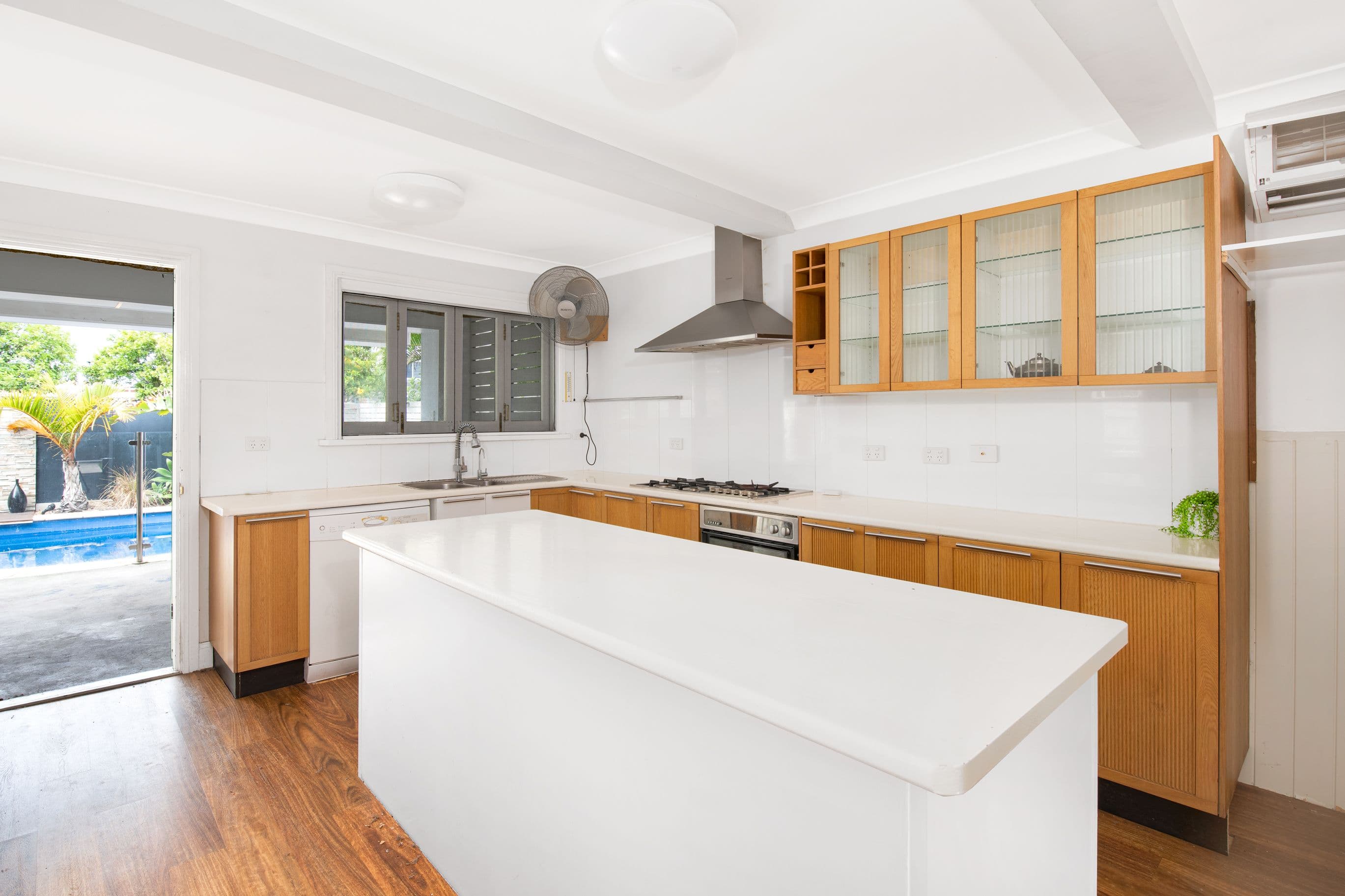 10 Klingner Road, Redcliffe QLD 4020, Redcliffe - Thumbnail 4