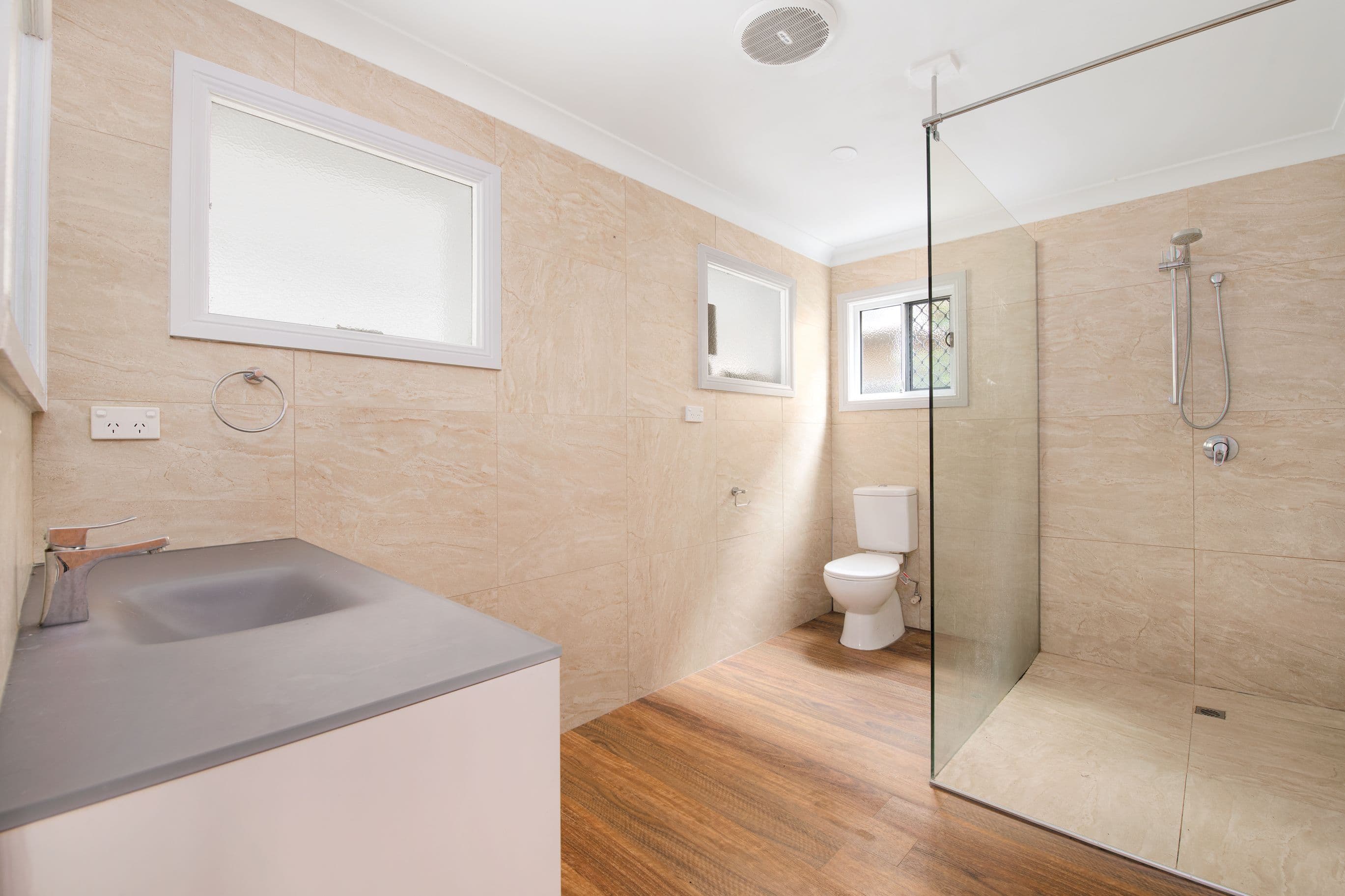 10 Klingner Road, Redcliffe QLD 4020, Redcliffe - Thumbnail 7