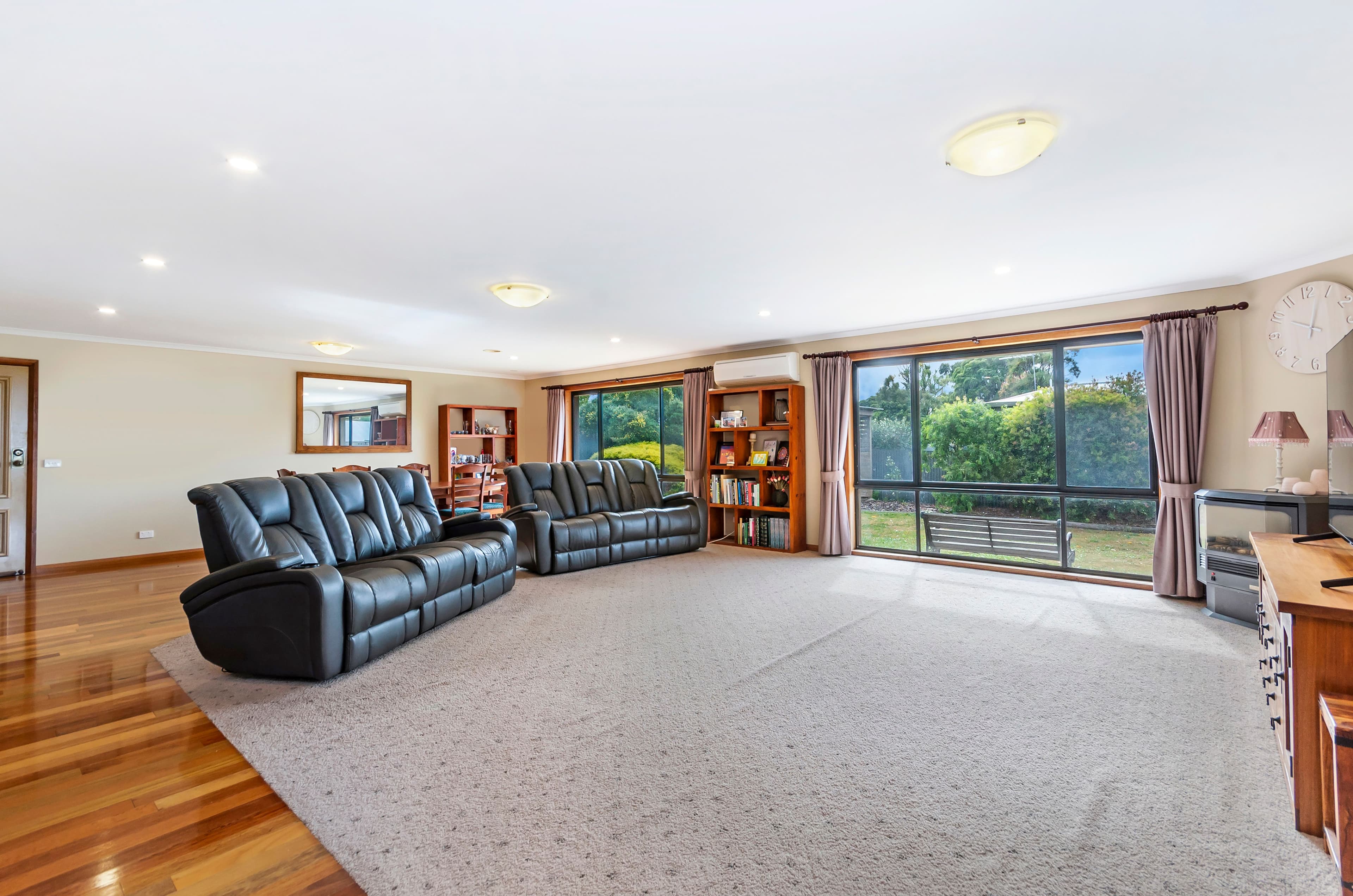 2 Edward Street, Cobden VIC 3266, Cobden - Thumbnail 3