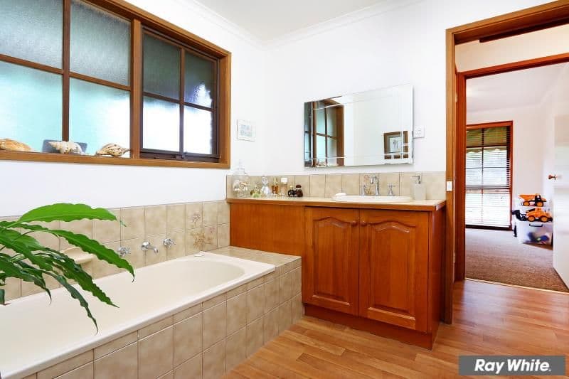 99 Bentons Road, Mornington VIC 3931, Mornington - Thumbnail 7