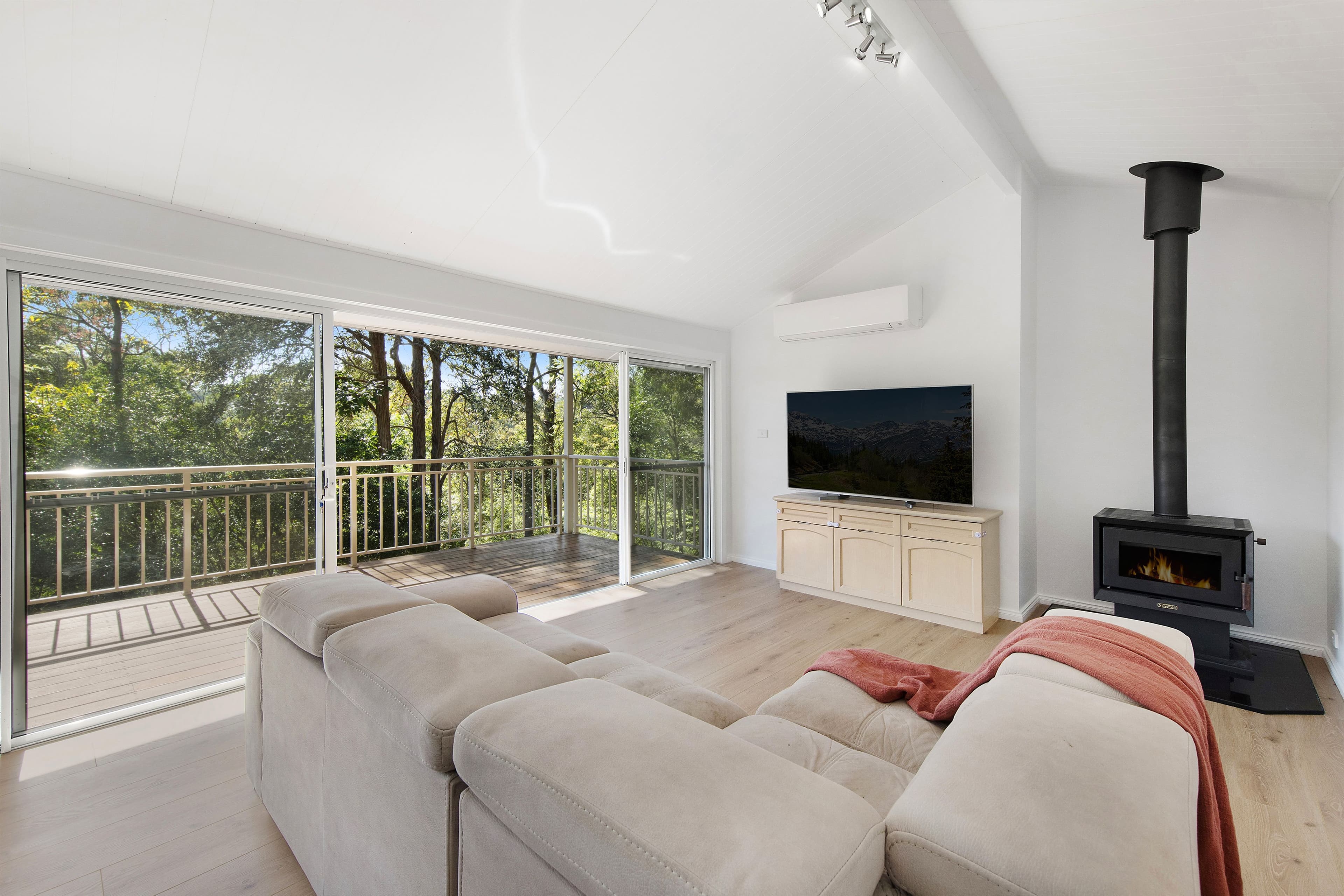 17 Hillside Avenue, St Ives NSW 2075, St Ives Chase - Thumbnail 3