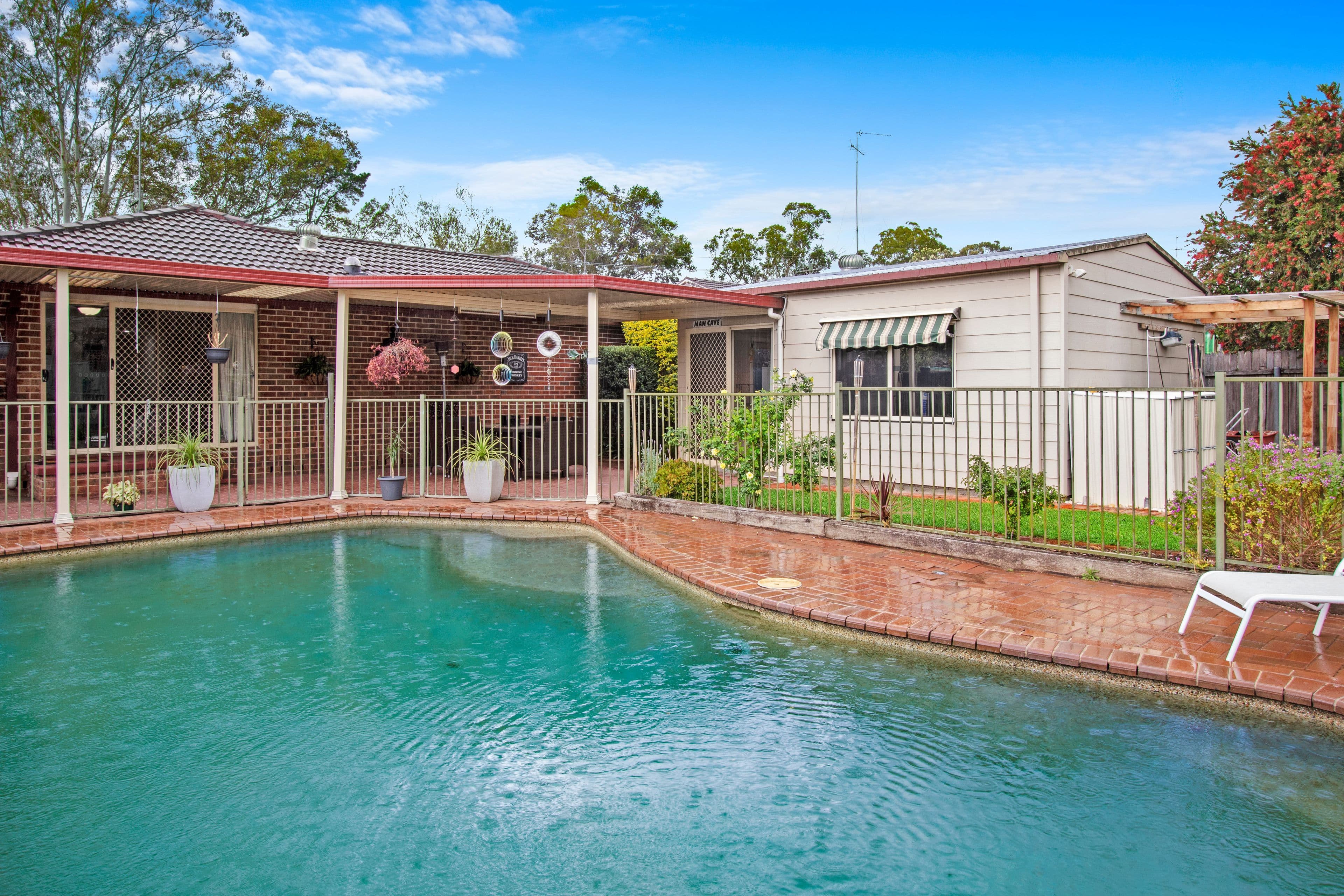 13 Elizabeth Street, North Richmond - Thumbnail 2
