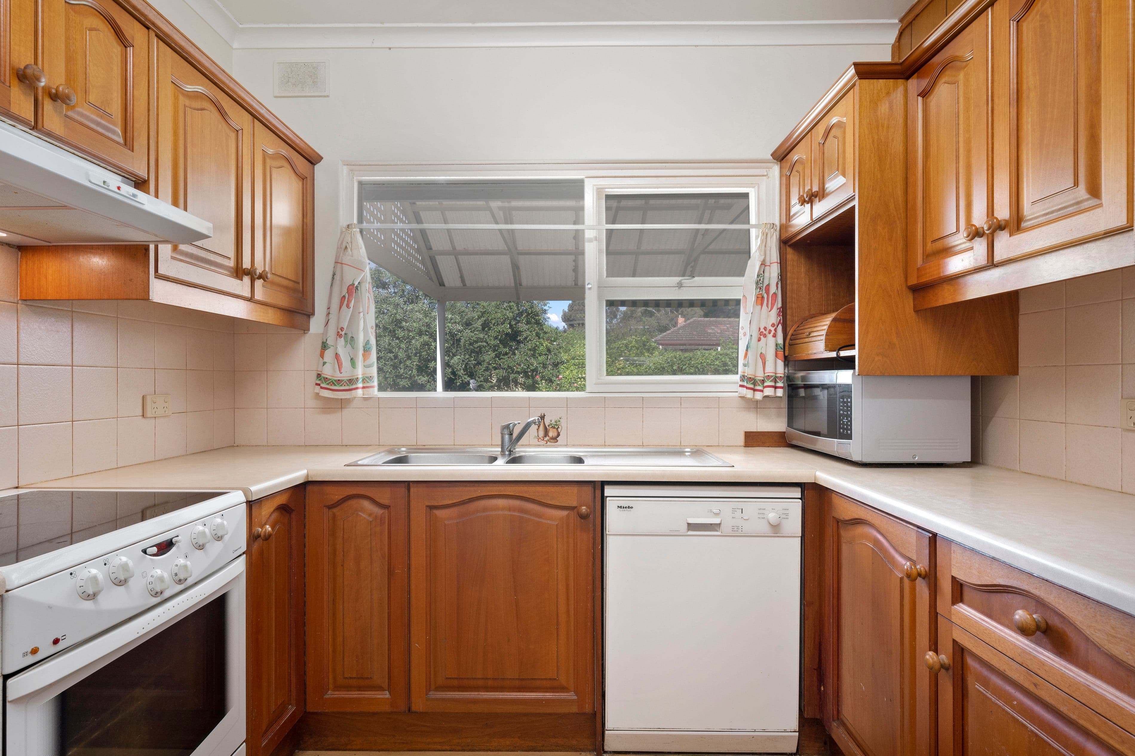 17 Chapman Street, Rostrevor SA 5073, Rostrevor - Thumbnail 5