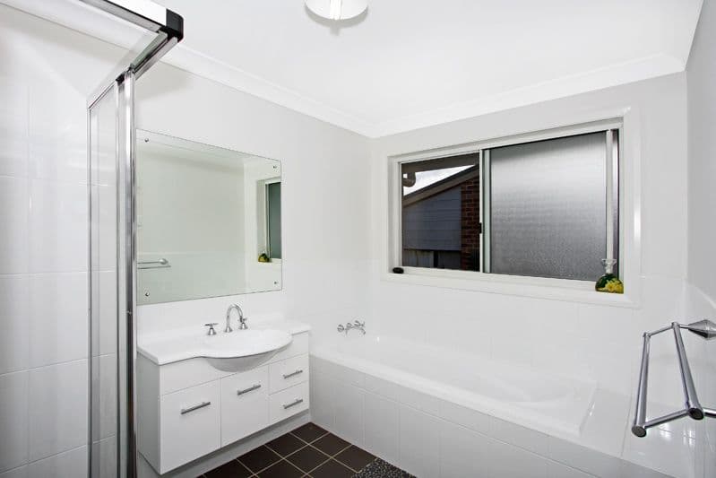 31 Somersham Avenue, FISHING POINT NSW 2283, Fishing Point - Thumbnail 8