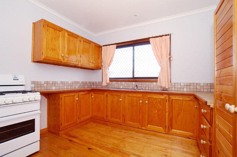 13 Henry Street, Noble Park VIC 3174, Noble Park - Thumbnail 2