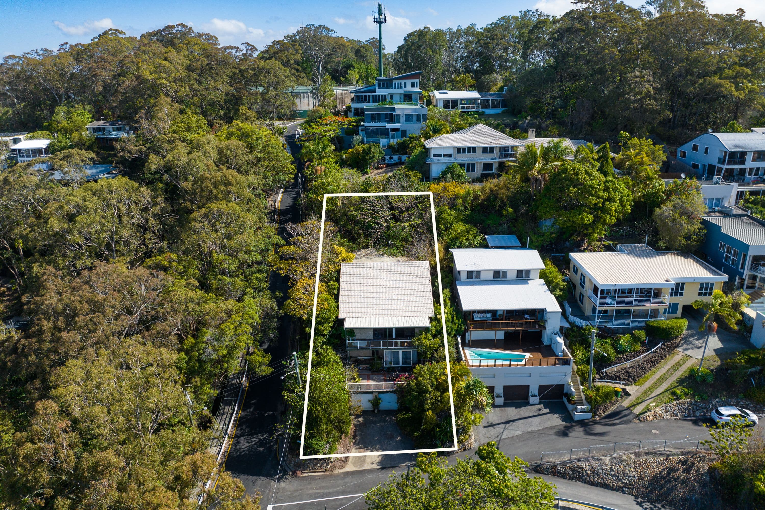 38 Hill Avenue, Burleigh Heads QLD 4220, Burleigh Heads - Thumbnail 3