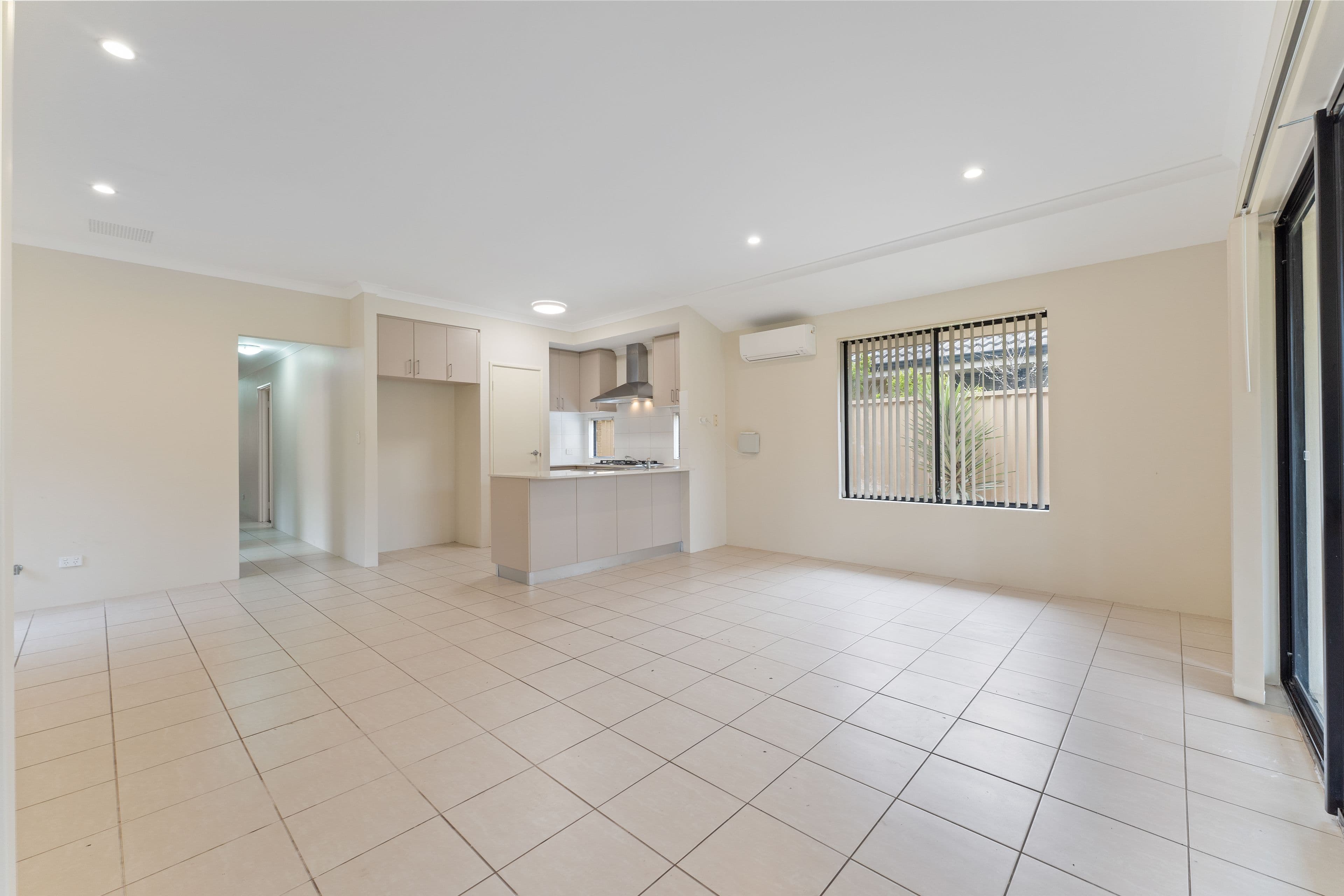 18 Kingsdale Lane, Baldivis WA 6171, Baldivis - Thumbnail 5