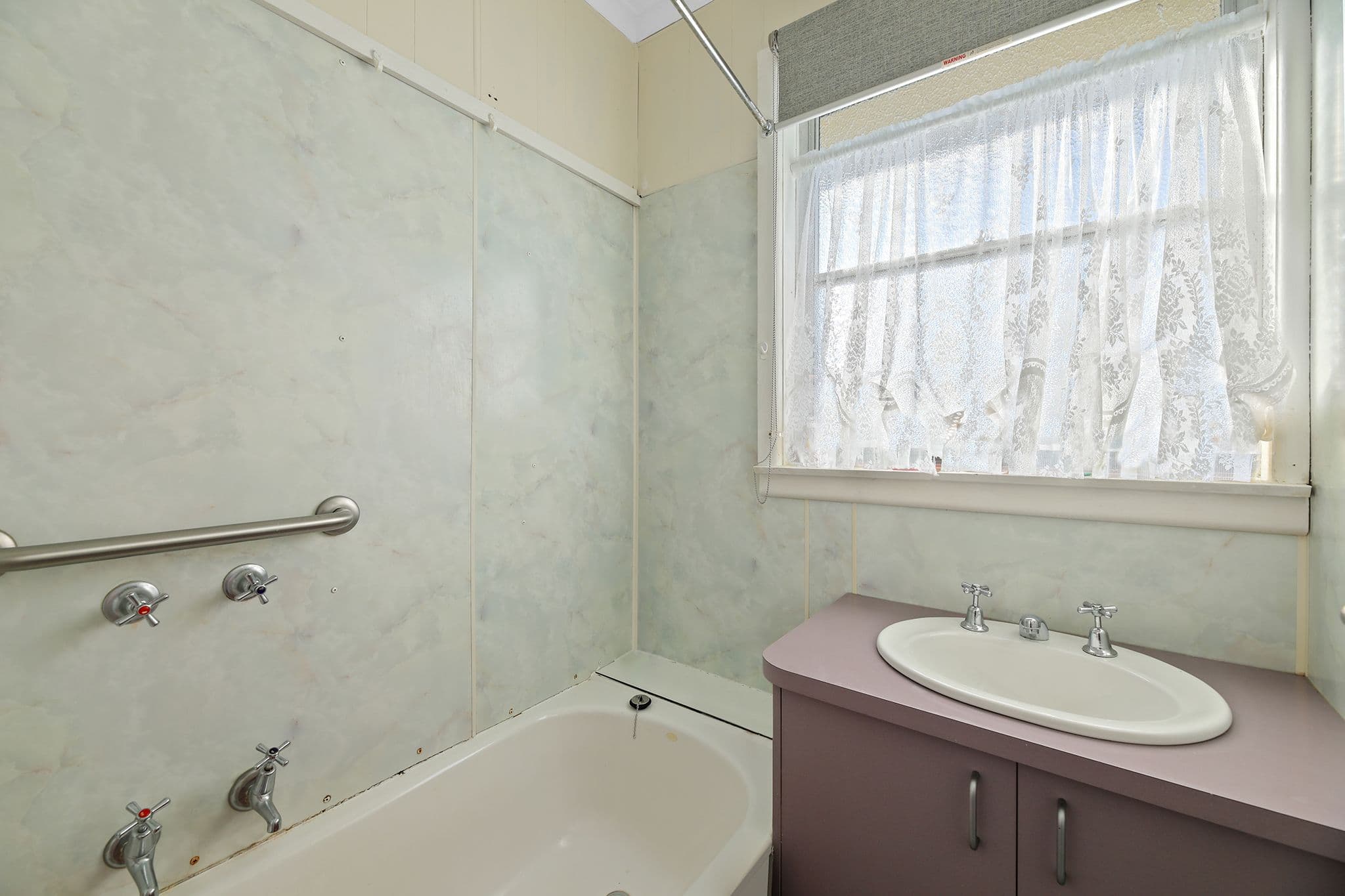 12 Charles Street, Moe VIC 3825, Moe - Thumbnail 7