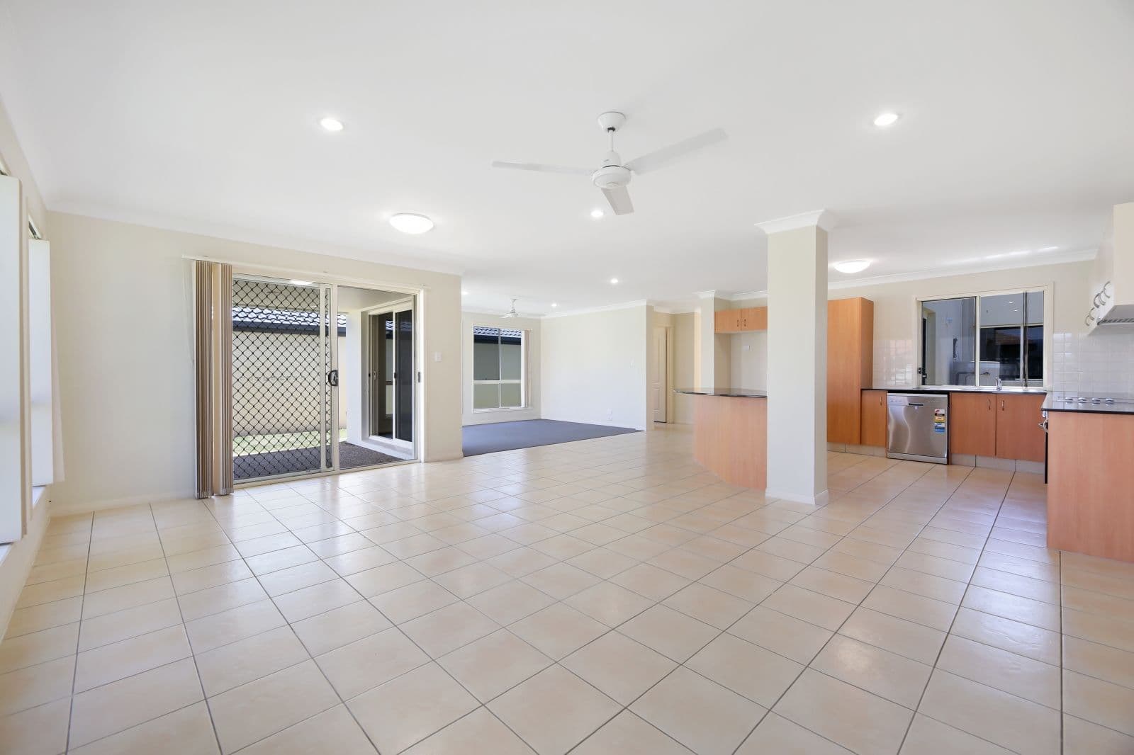 84 Tee Trees Boulevard, Arundel QLD 4214, Arundel - Thumbnail 2