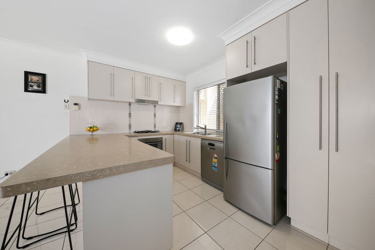 4 Sandi Street, Oxley QLD 4075, Oxley - Thumbnail 2